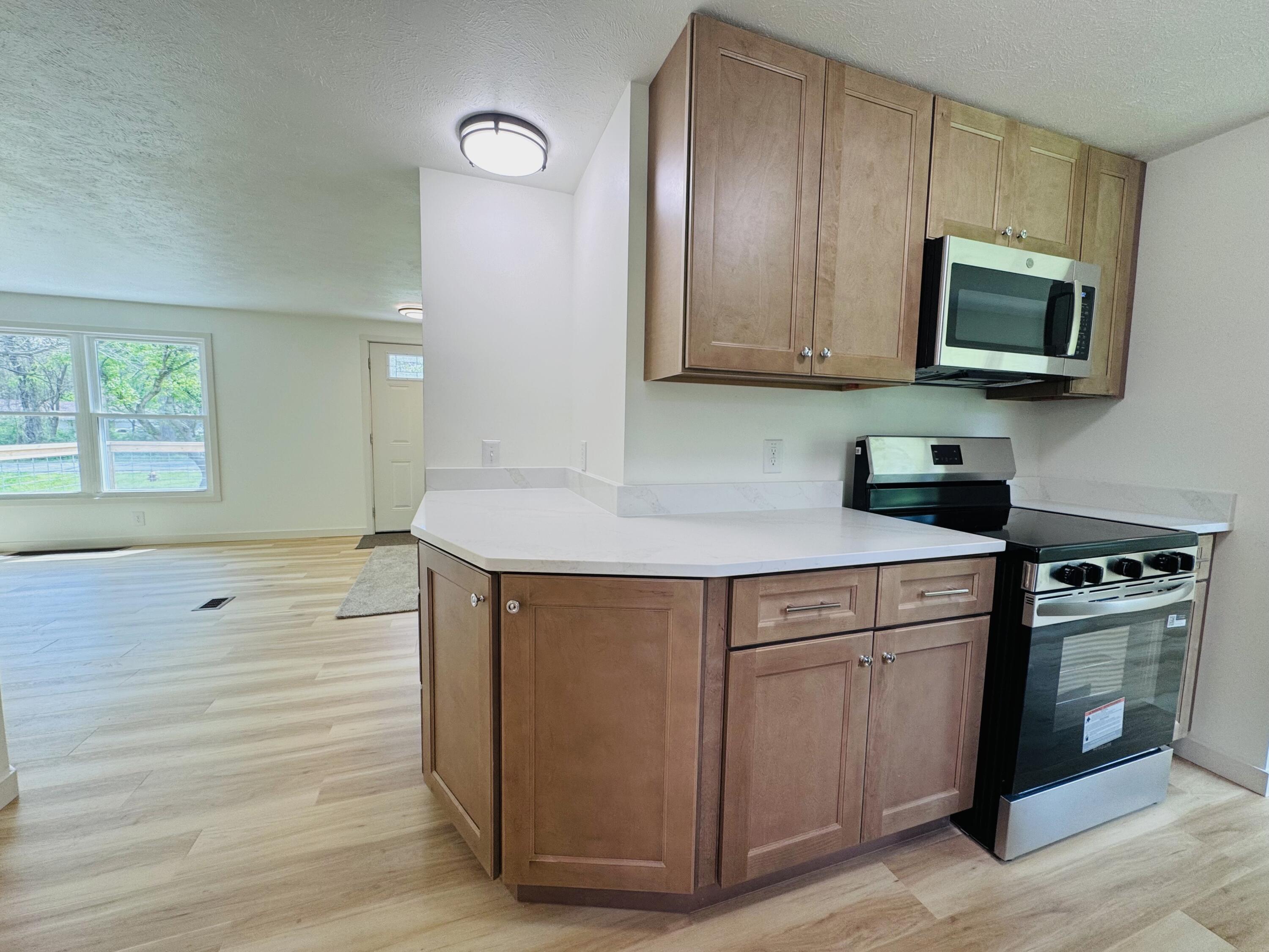 2432 Bond Street Niles MI 49120