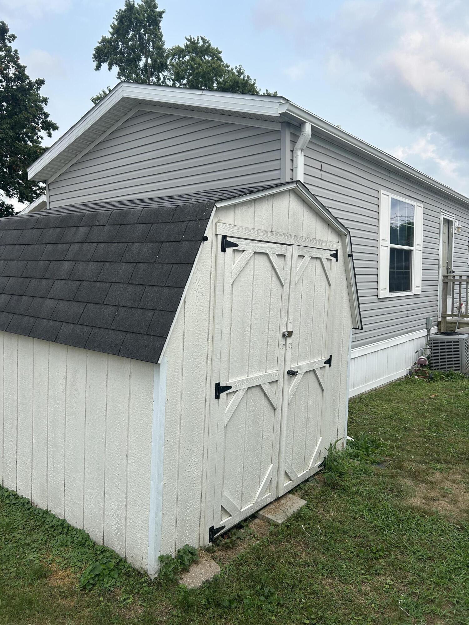 71 Southbrook Street SE Grand Rapids MI 49548