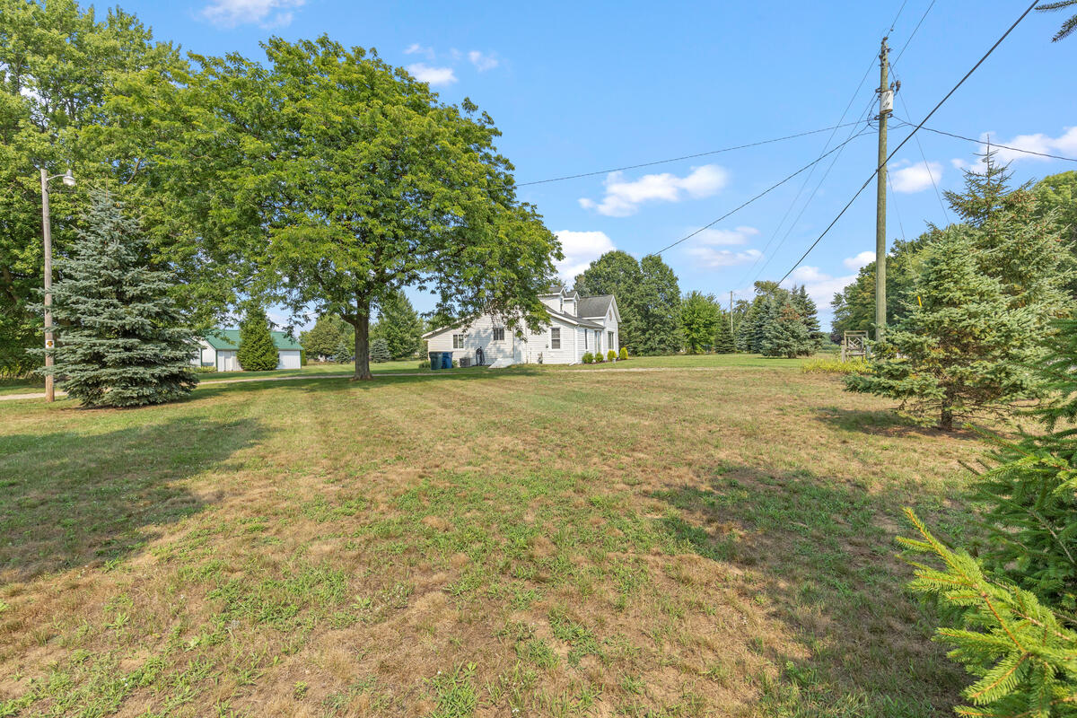 10681 Fillmore Street Zeeland MI 49464