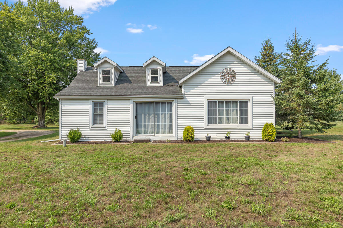 10681 Fillmore Street Zeeland MI 49464