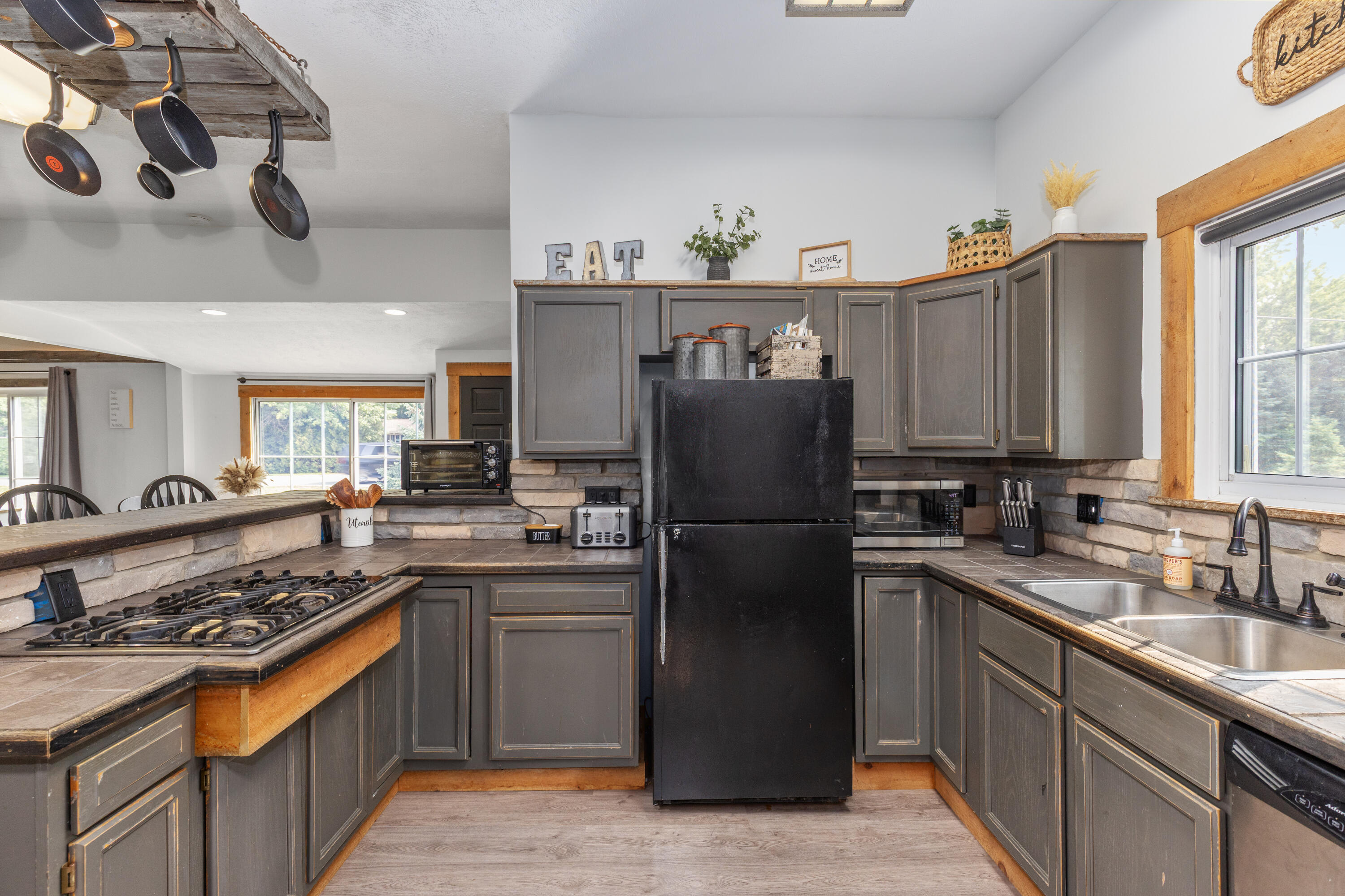 10681 Fillmore Street Zeeland MI 49464