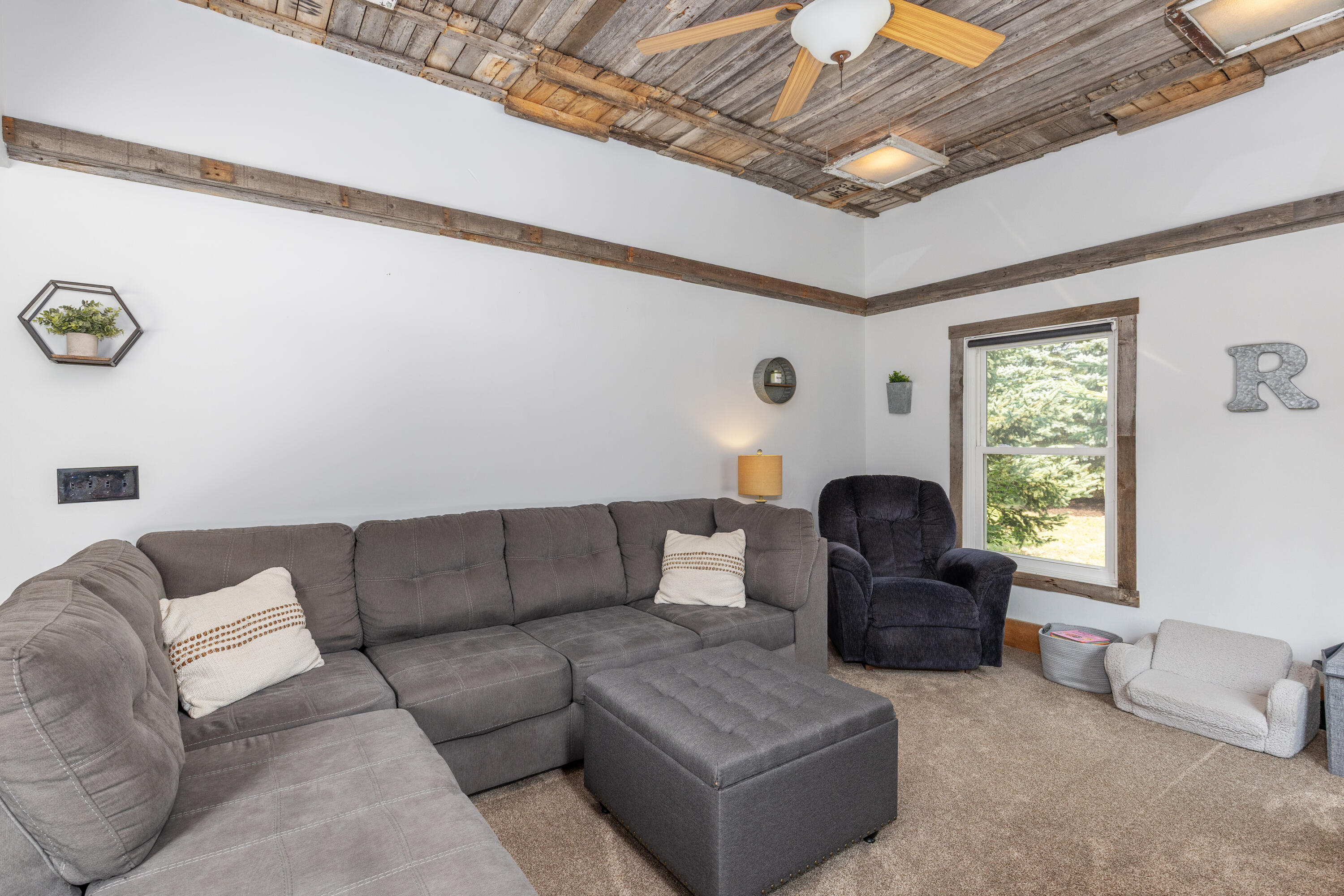 10681 Fillmore Street Zeeland MI 49464