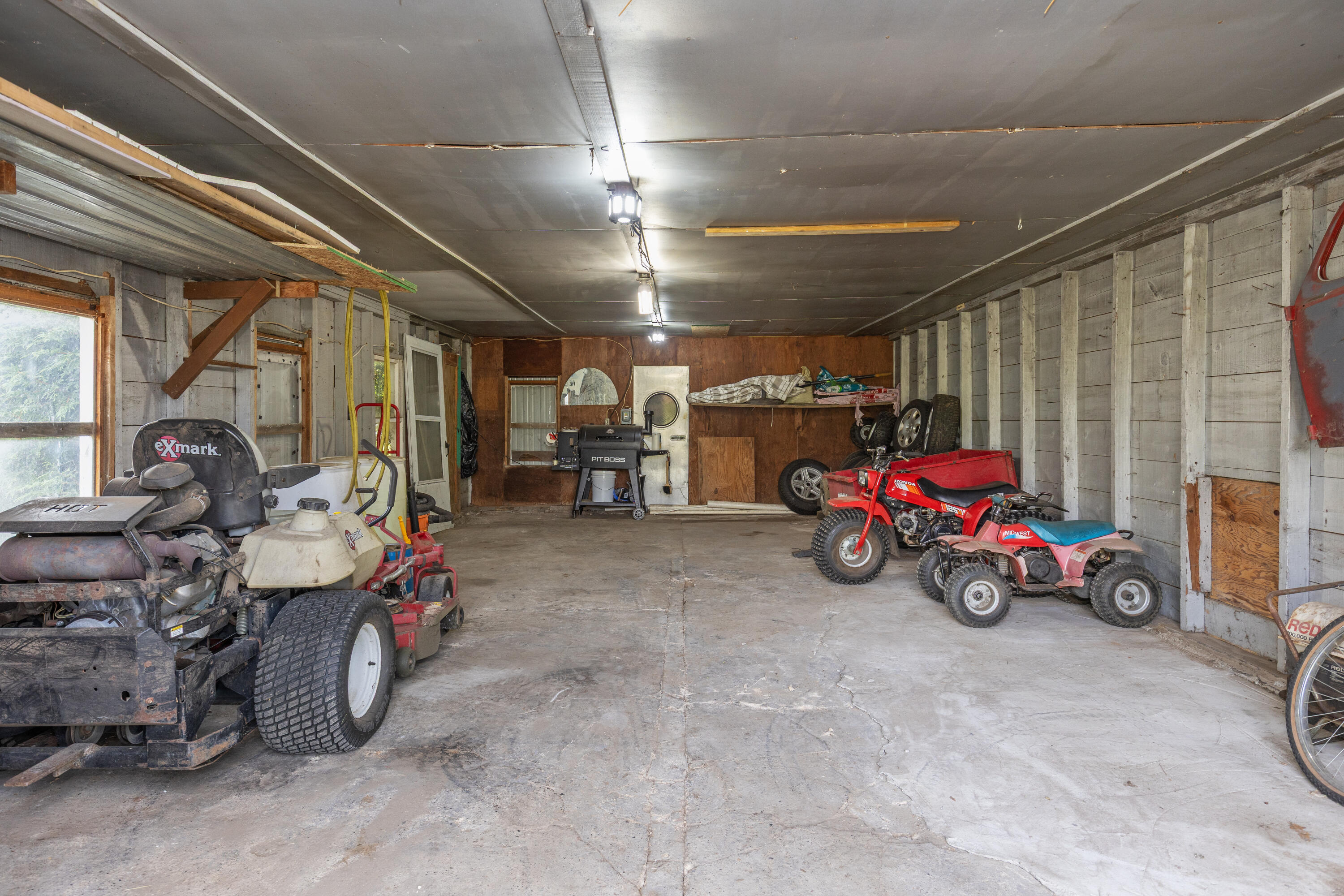 10681 Fillmore Street Zeeland MI 49464