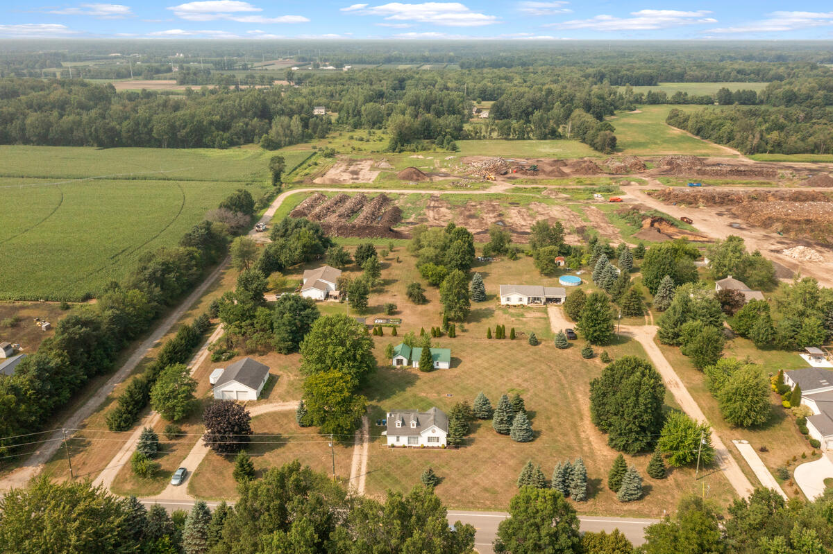 10681 Fillmore Street Zeeland MI 49464