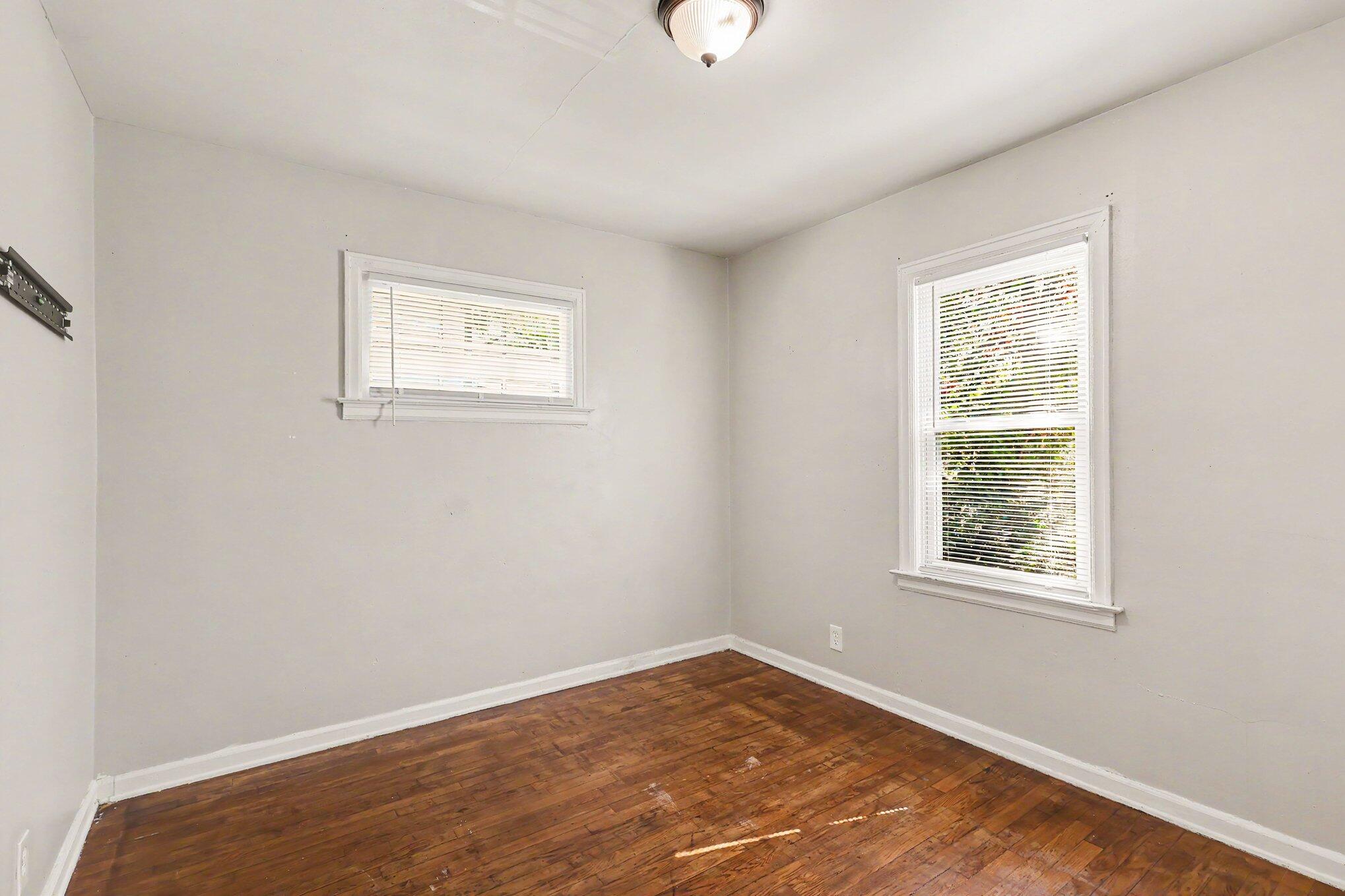 3329 Sanford Street Muskegon MI 49444