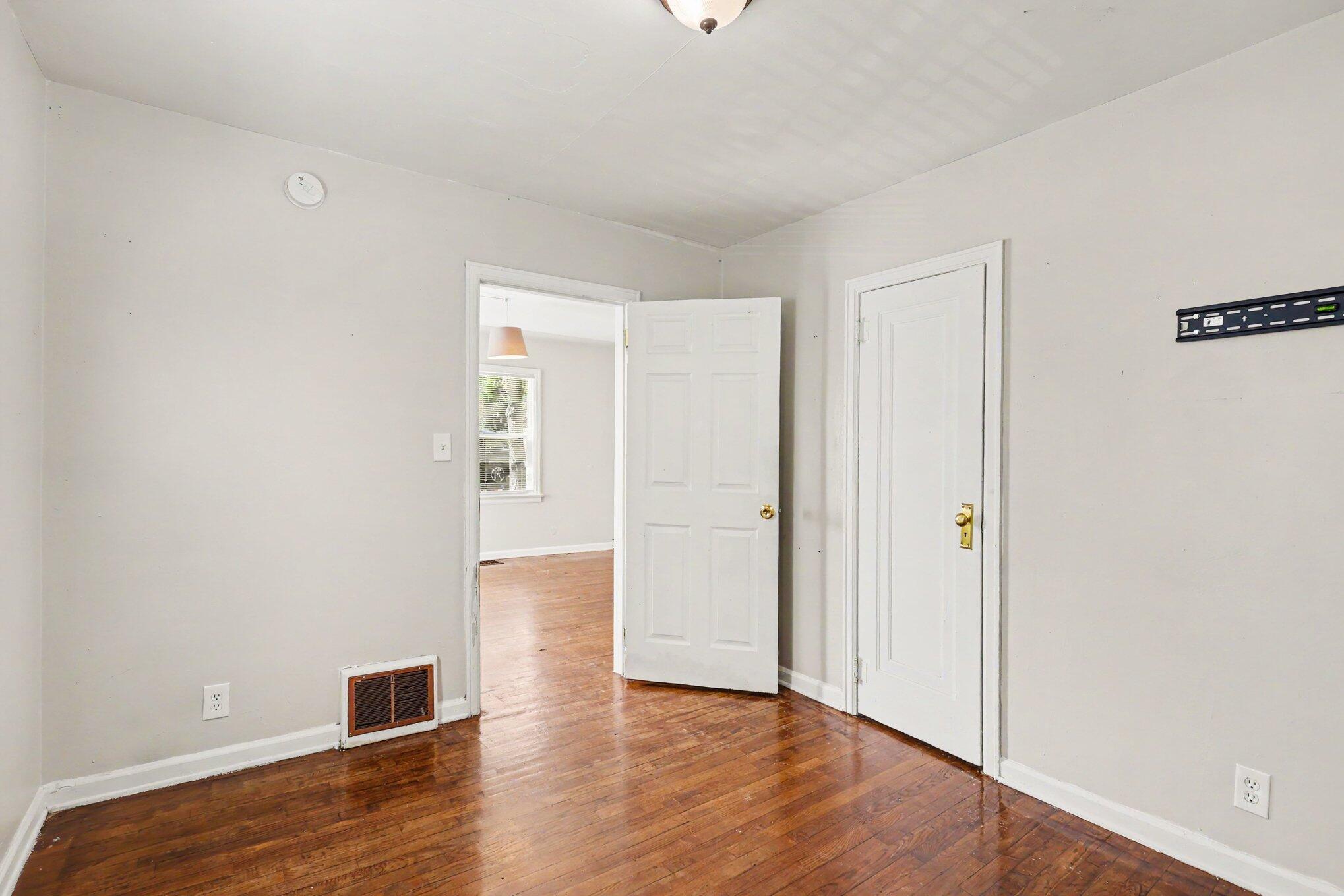 3329 Sanford Street Muskegon MI 49444