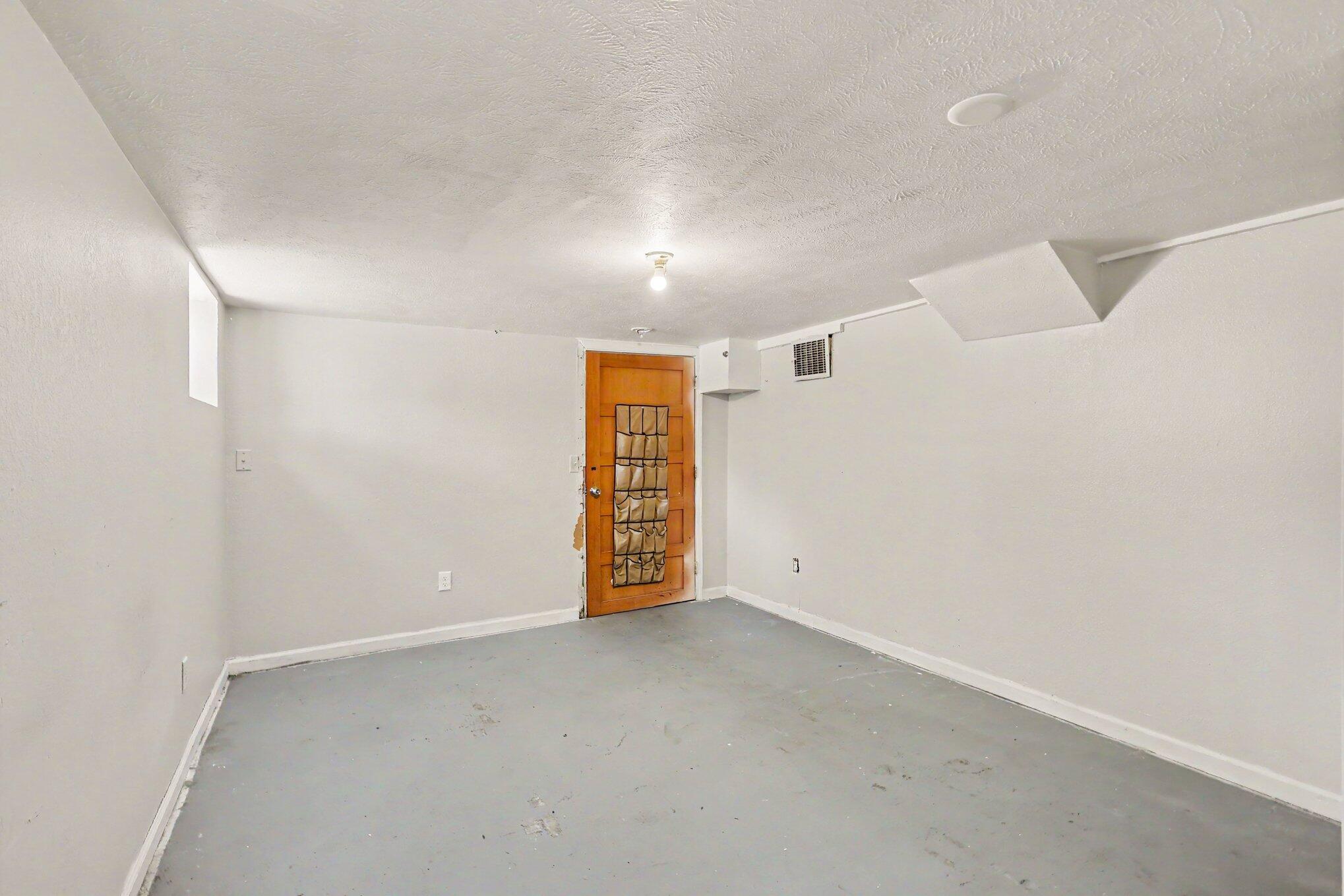 3329 Sanford Street Muskegon MI 49444