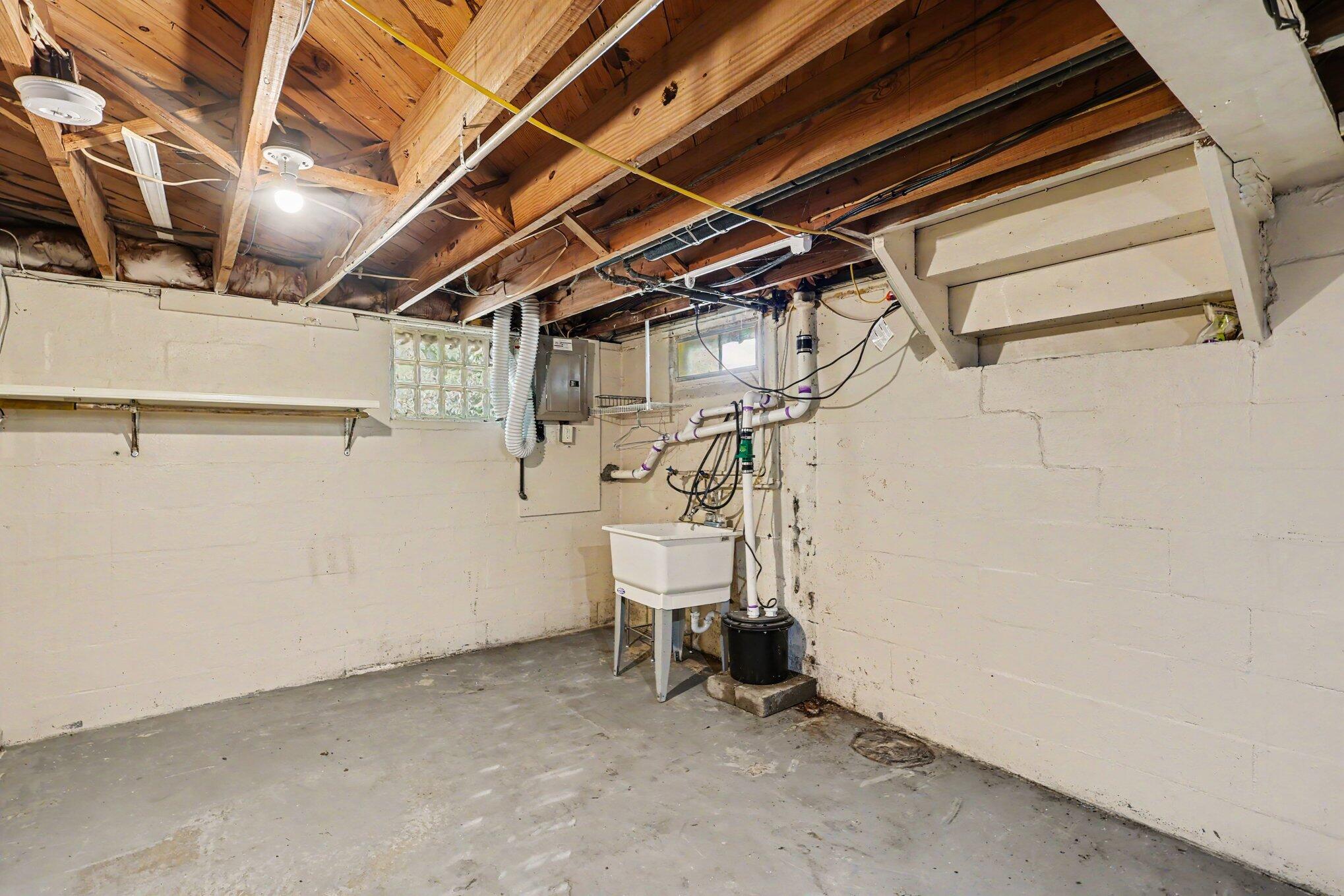 3329 Sanford Street Muskegon MI 49444