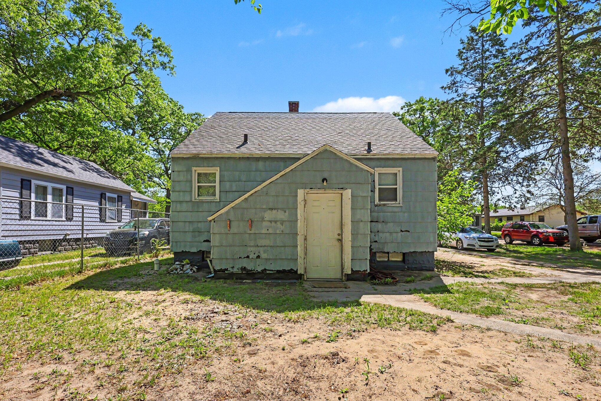 3329 Sanford Street Muskegon MI 49444