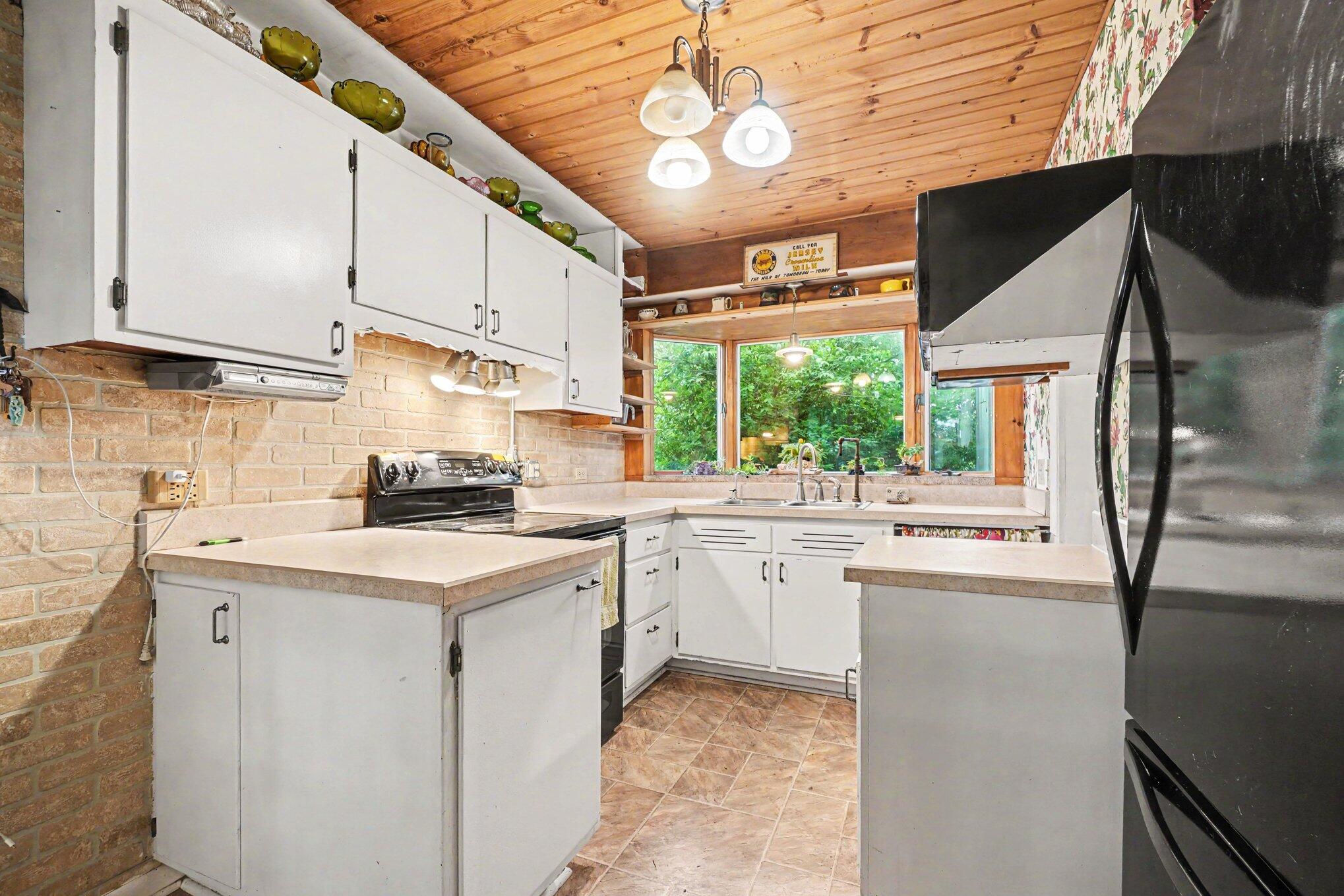 28598 68th Street Covert MI 49043