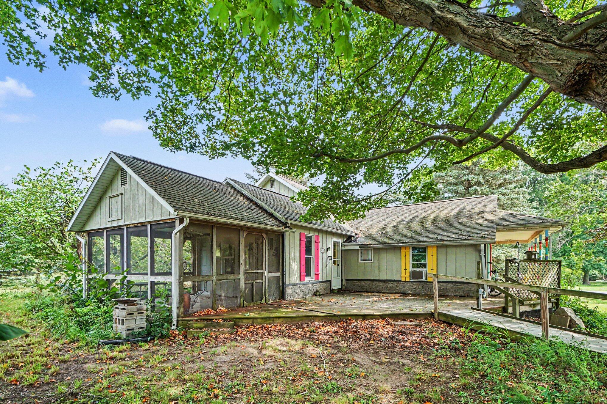 28598 68th Street Covert MI 49043