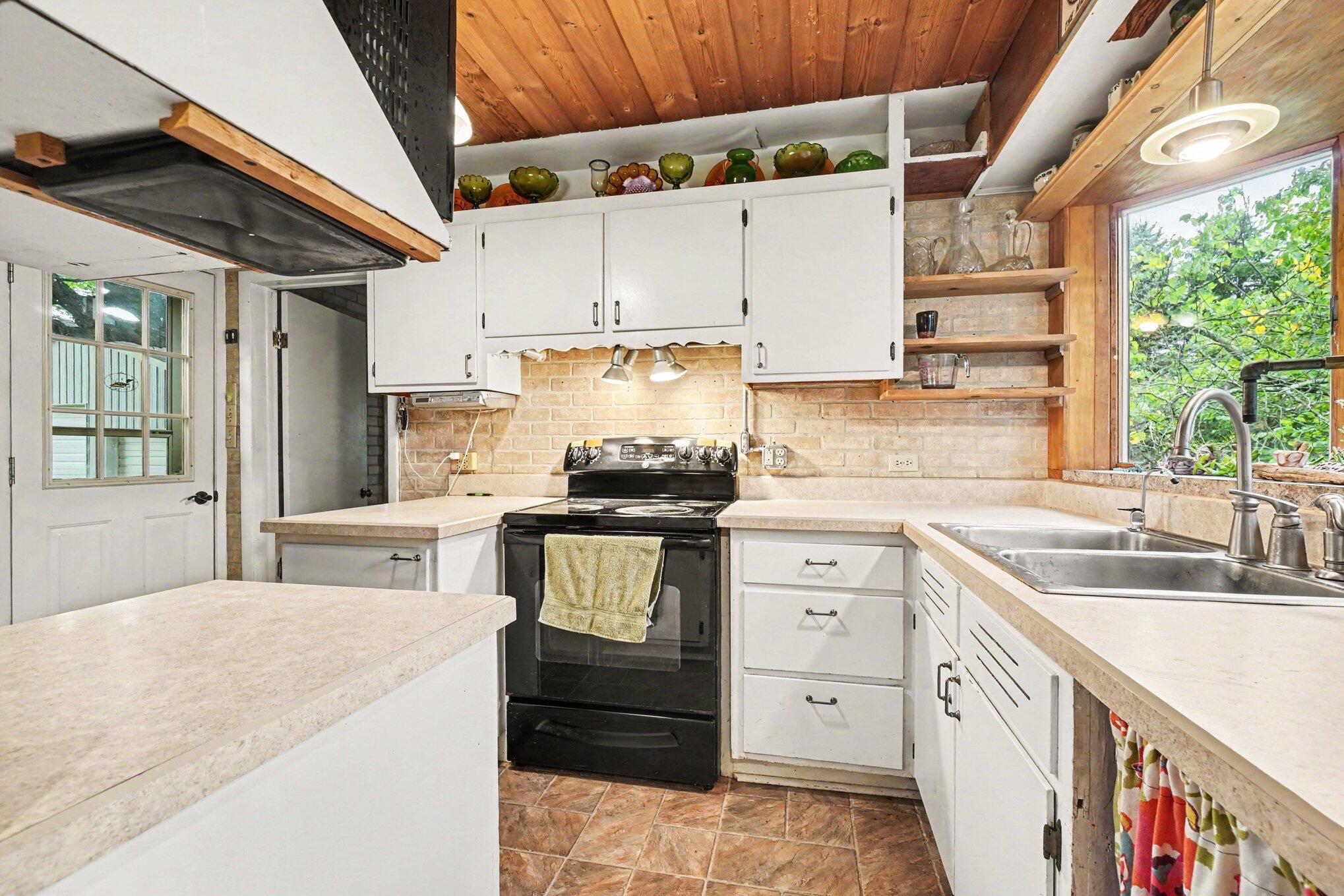 28598 68th Street Covert MI 49043