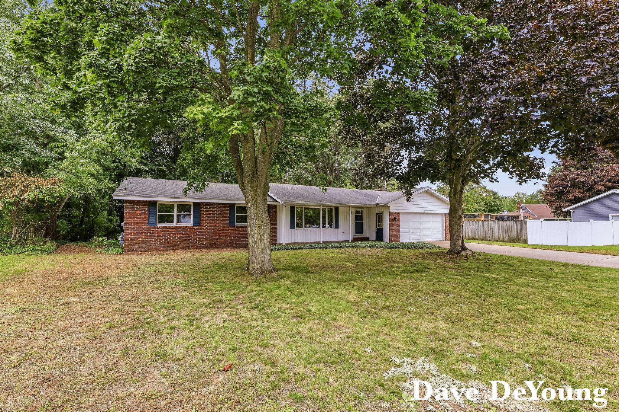 212 159th Avenue Holland MI 49424