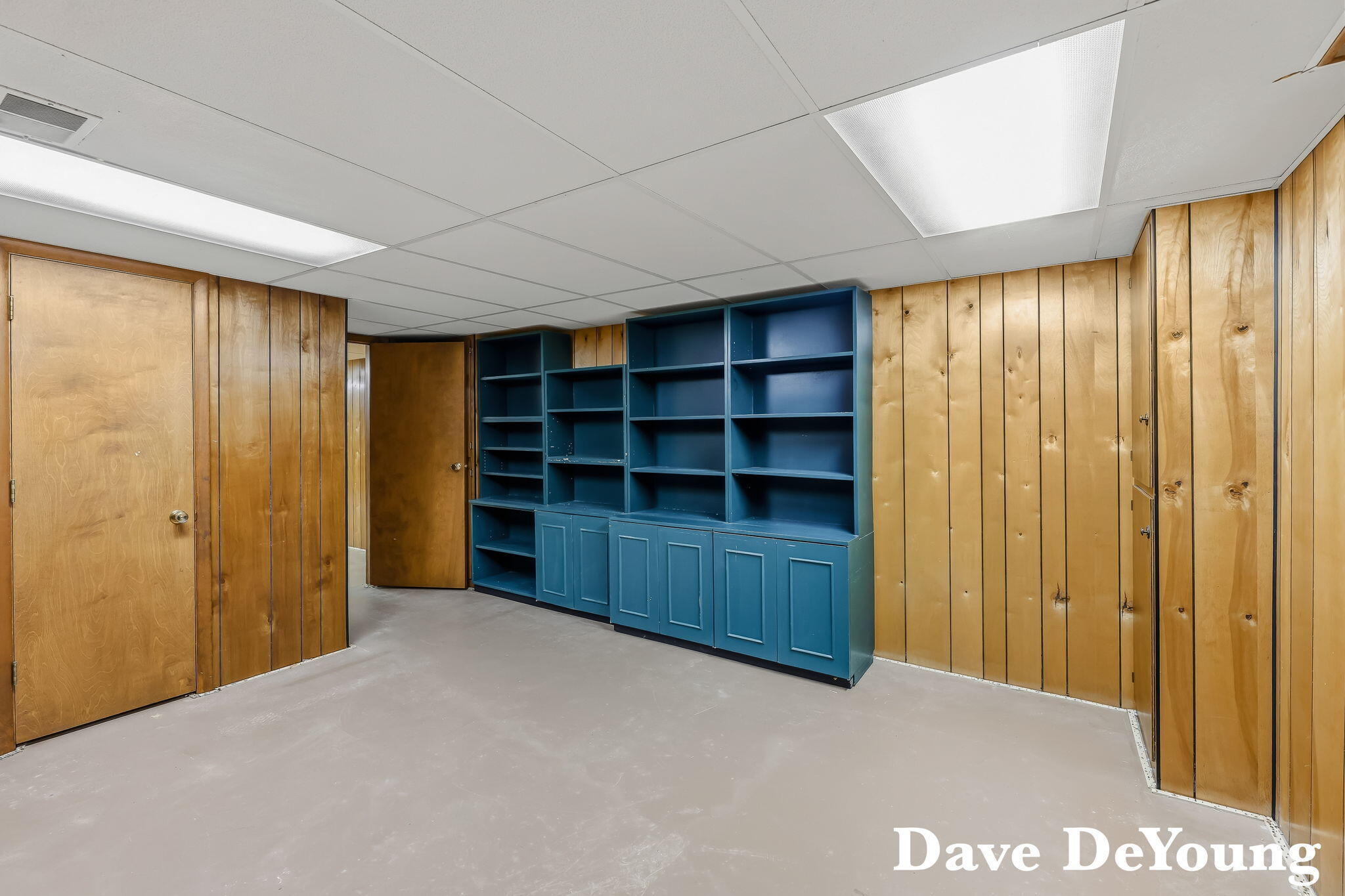 212 159th Avenue Holland MI 49424
