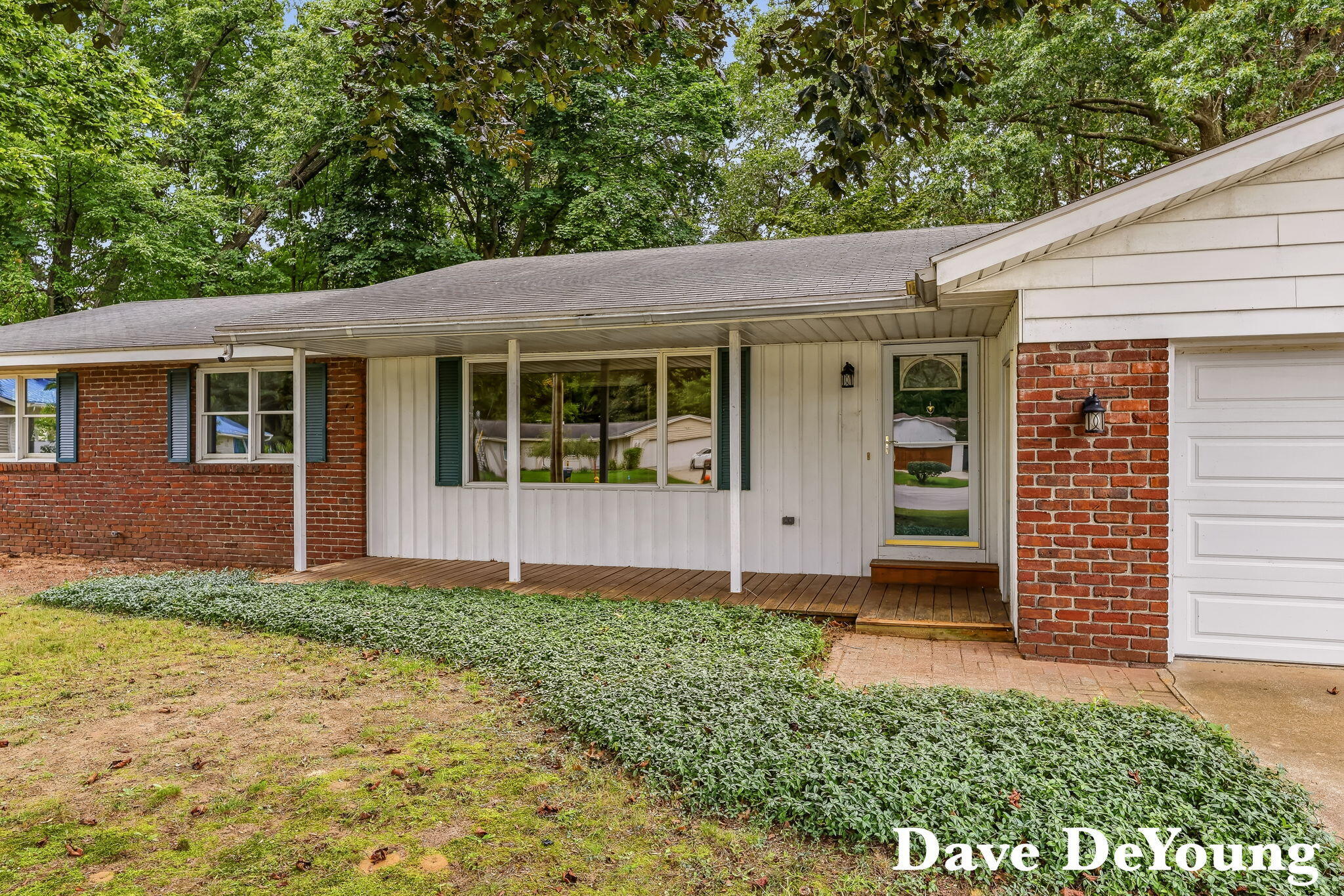 212 159th Avenue Holland MI 49424