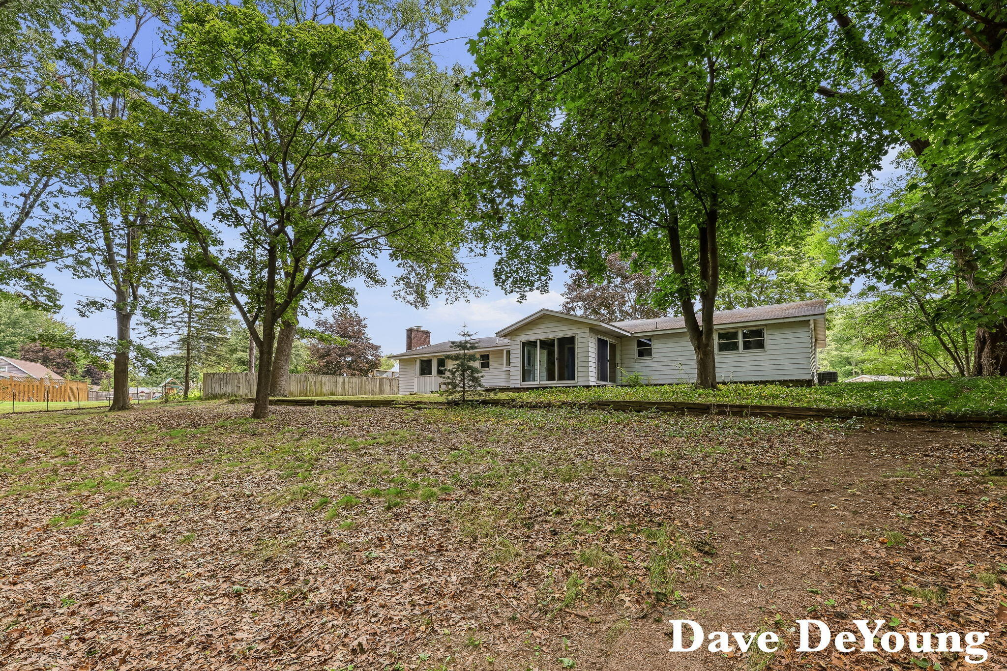 212 159th Avenue Holland MI 49424