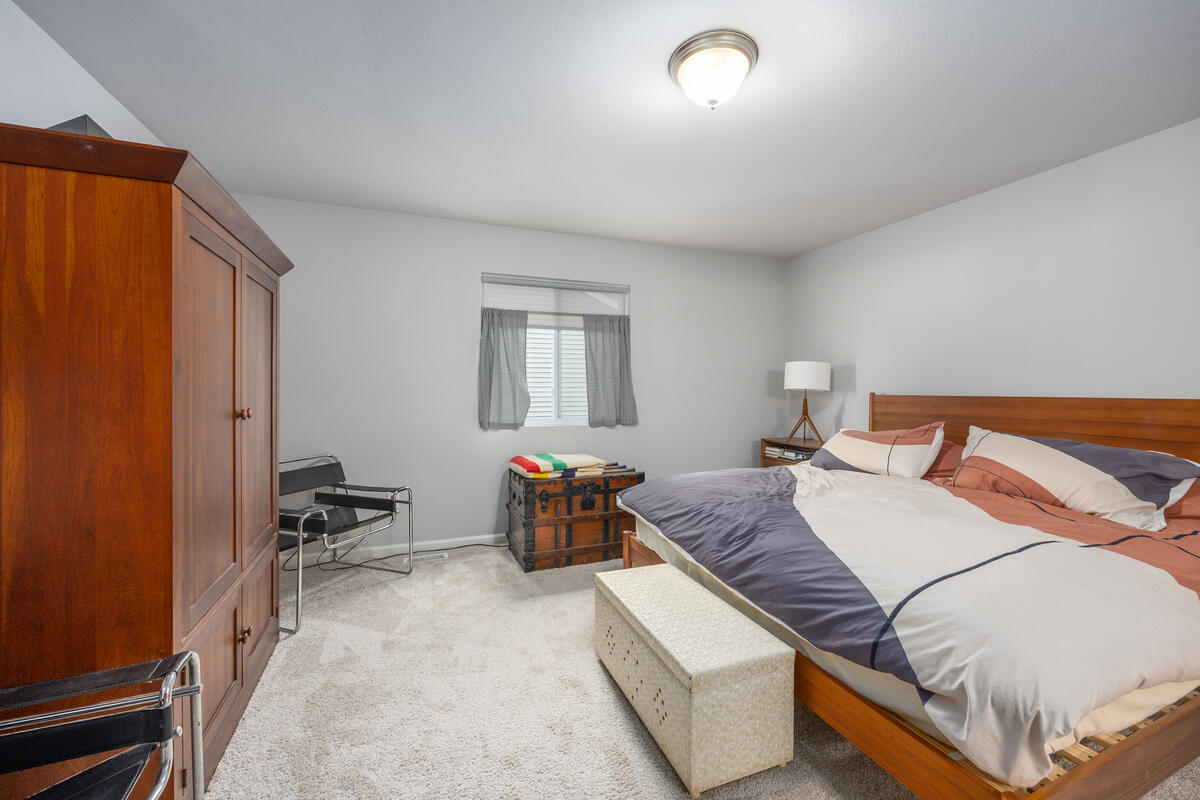 13662 Oasis Avenue Holland MI 49424