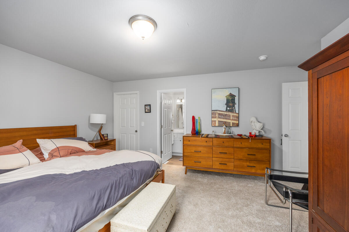 13662 Oasis Avenue Holland MI 49424