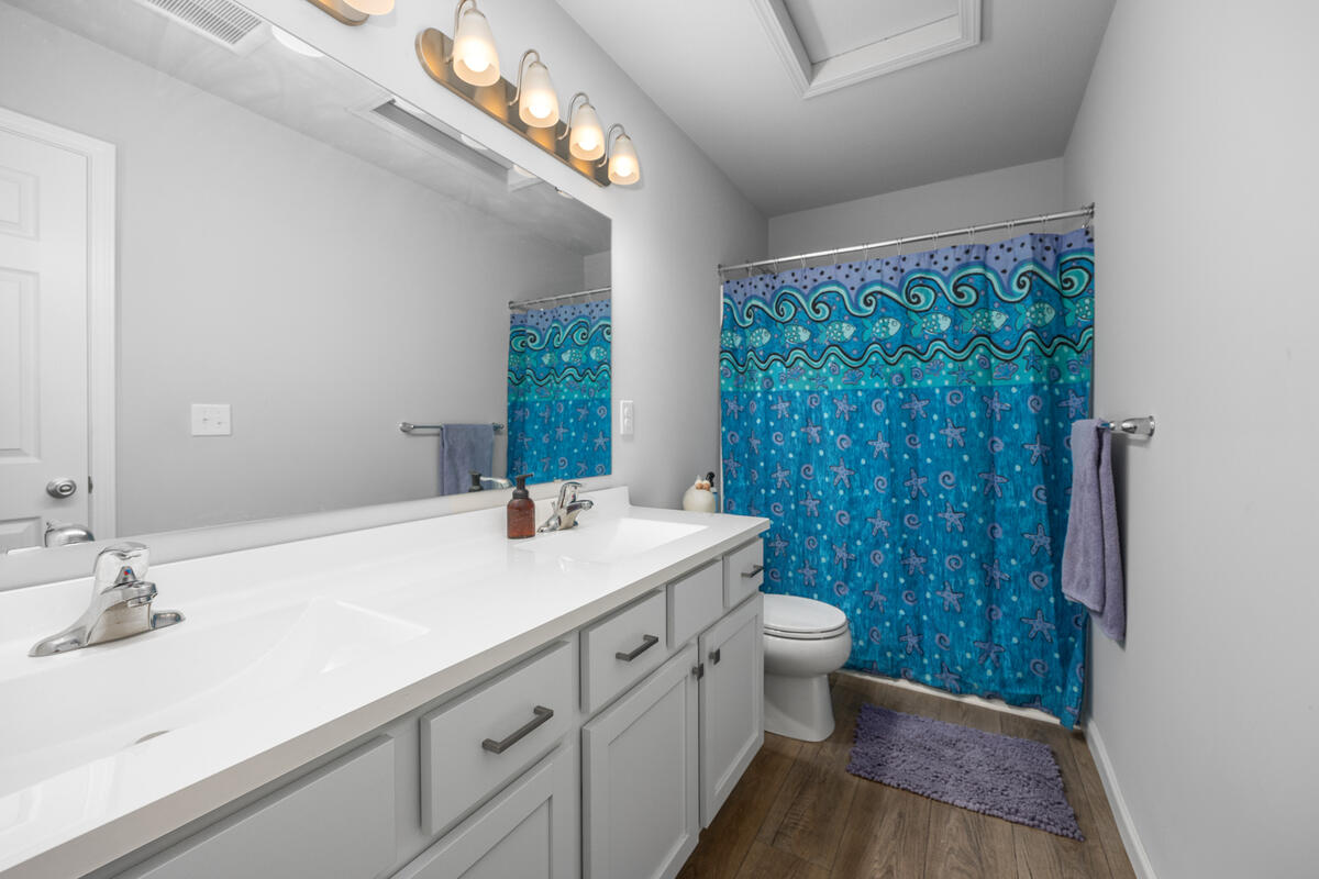 13662 Oasis Avenue Holland MI 49424