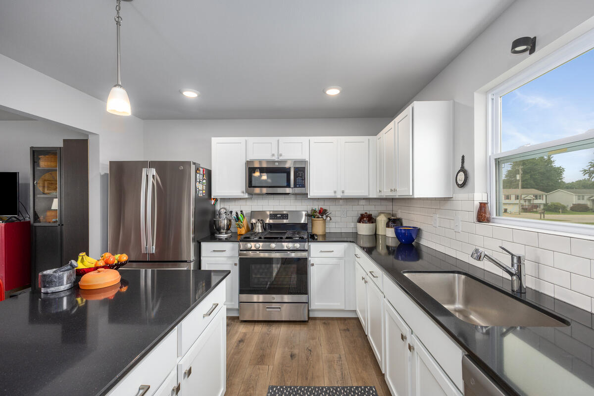 13662 Oasis Avenue Holland MI 49424