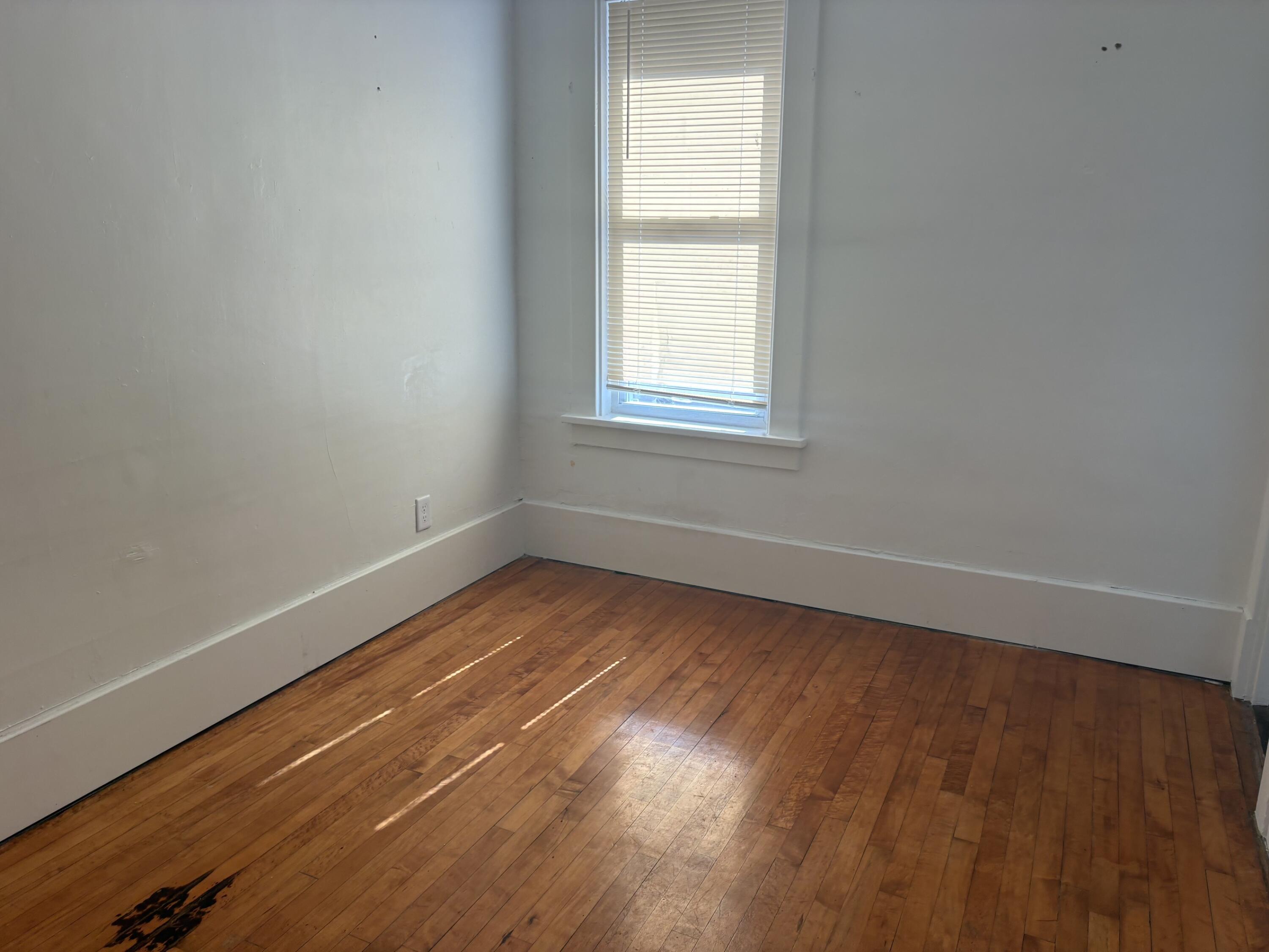 1505 7th Street Muskegon MI 49441