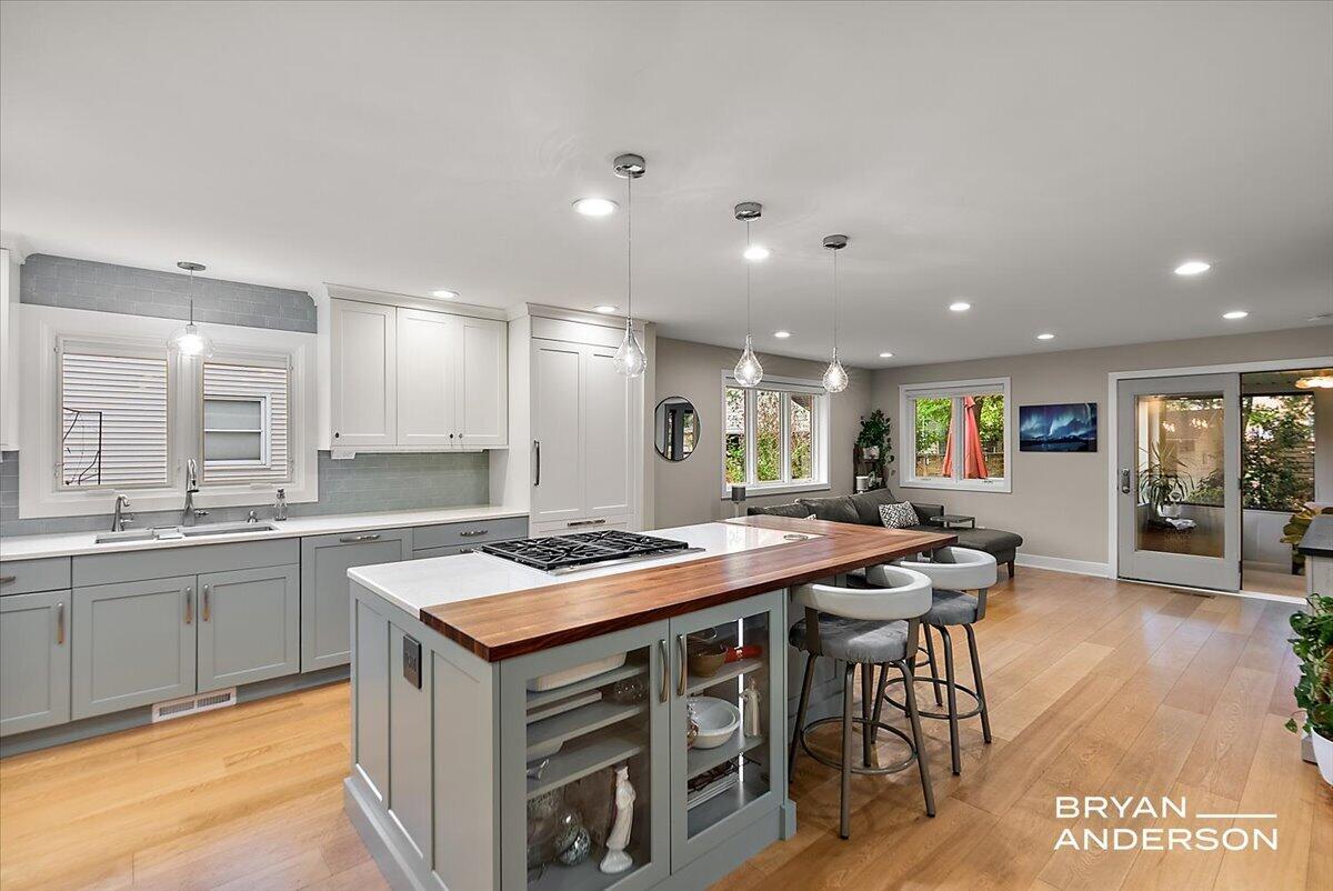 2504 Beechwood Drive SE East Grand Rapids MI 49506