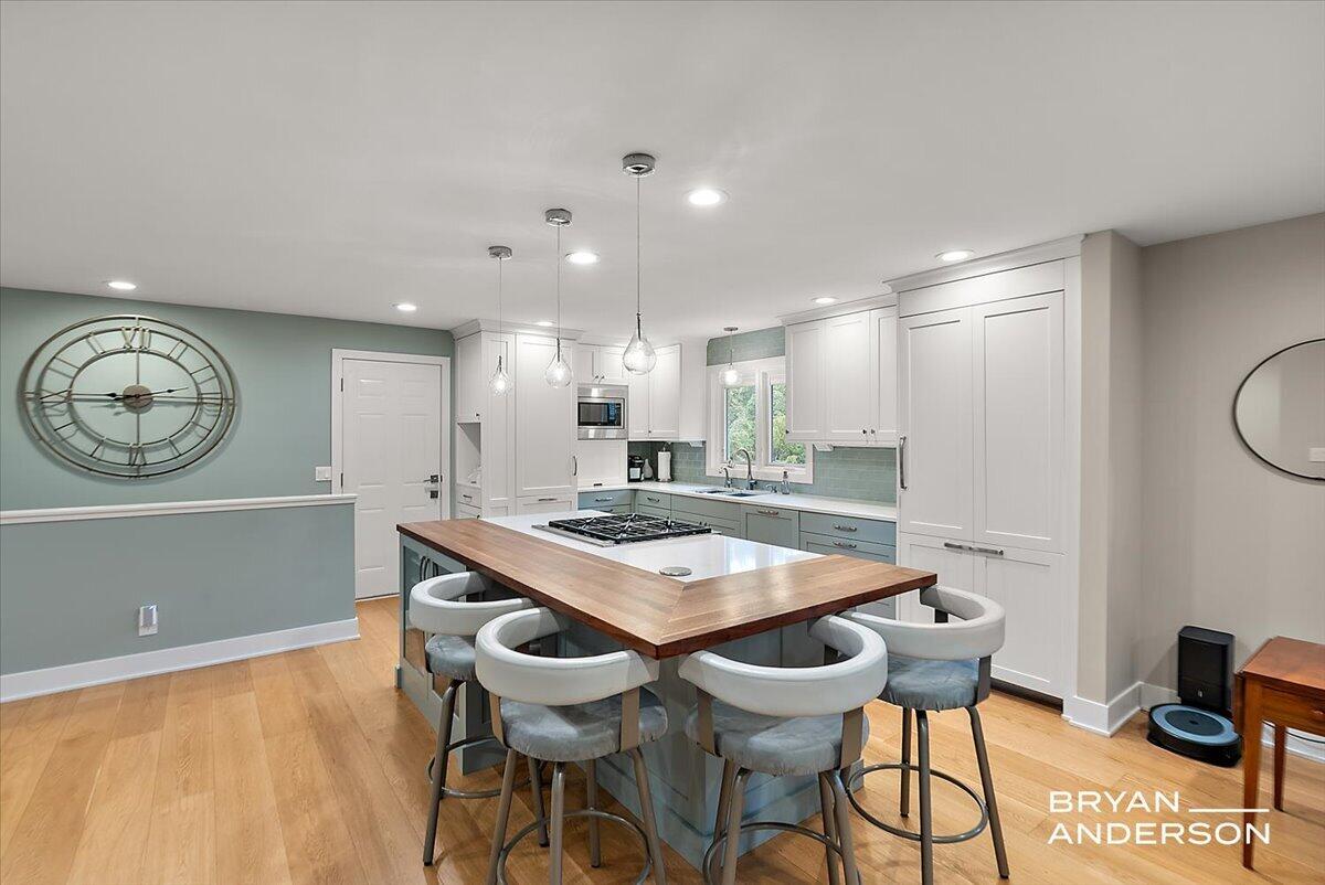 2504 Beechwood Drive SE East Grand Rapids MI 49506