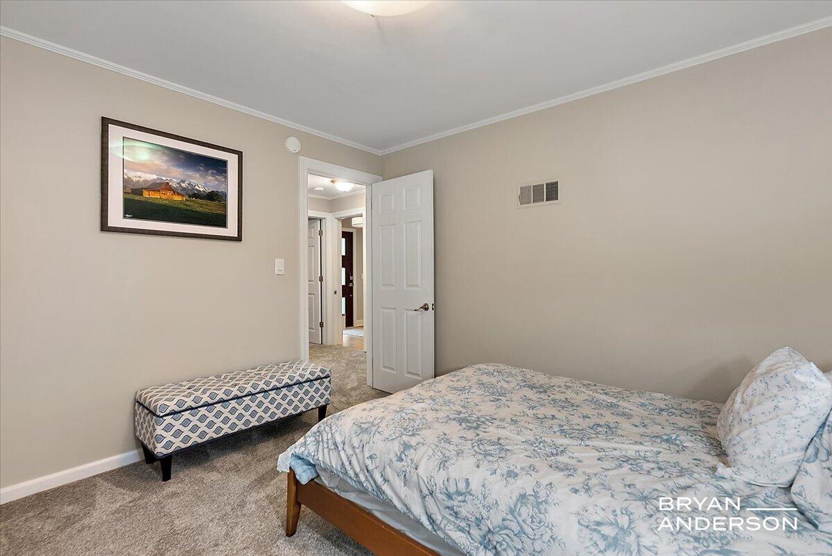 2504 Beechwood Drive SE East Grand Rapids MI 49506