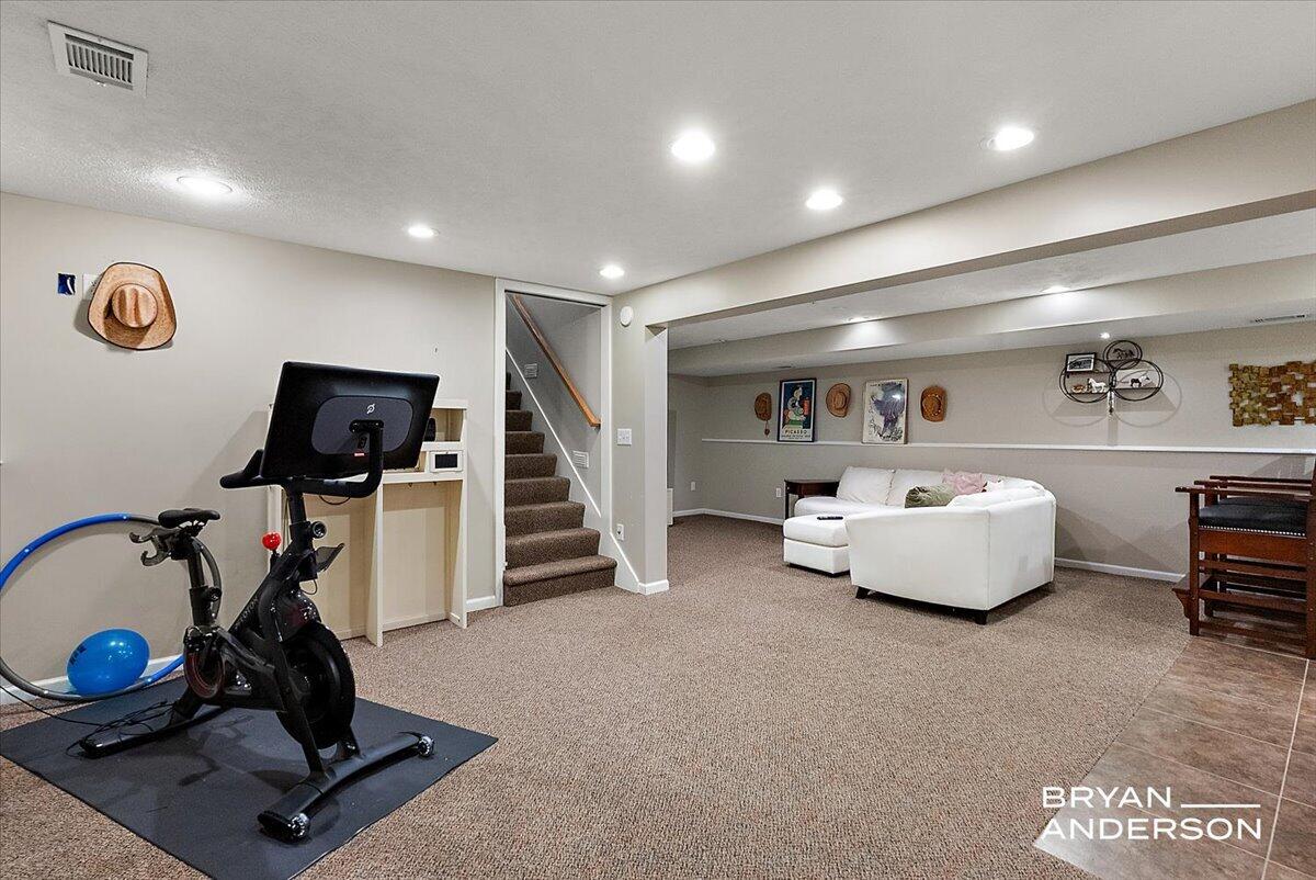 2504 Beechwood Drive SE East Grand Rapids MI 49506