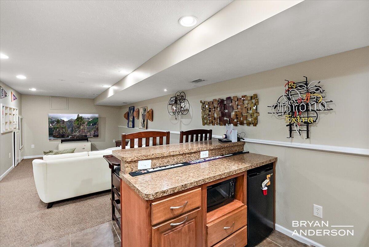 2504 Beechwood Drive SE East Grand Rapids MI 49506