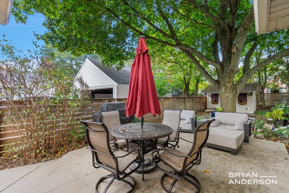2504 Beechwood Drive SE East Grand Rapids MI 49506