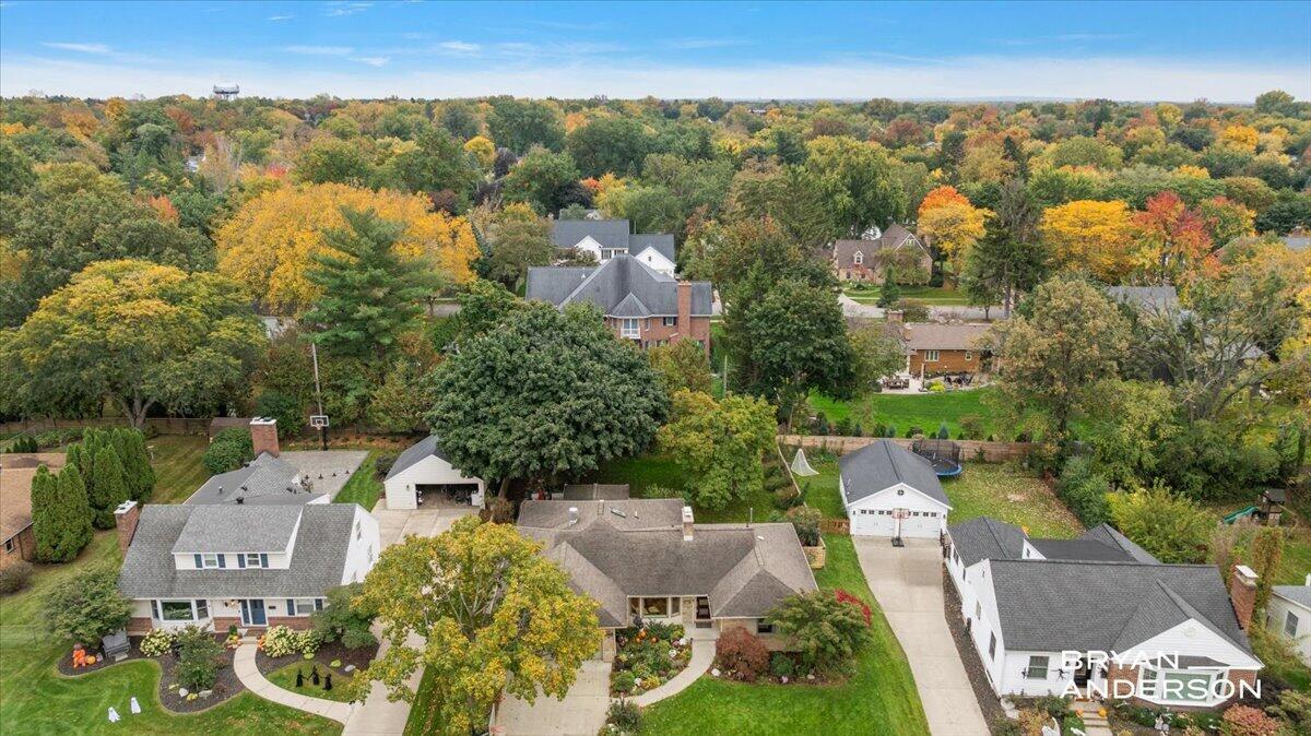 2504 Beechwood Drive SE East Grand Rapids MI 49506