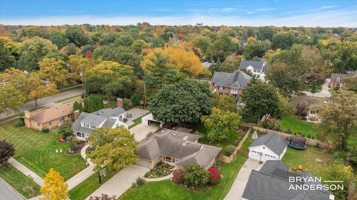 2504 Beechwood Drive SE East Grand Rapids MI 49506