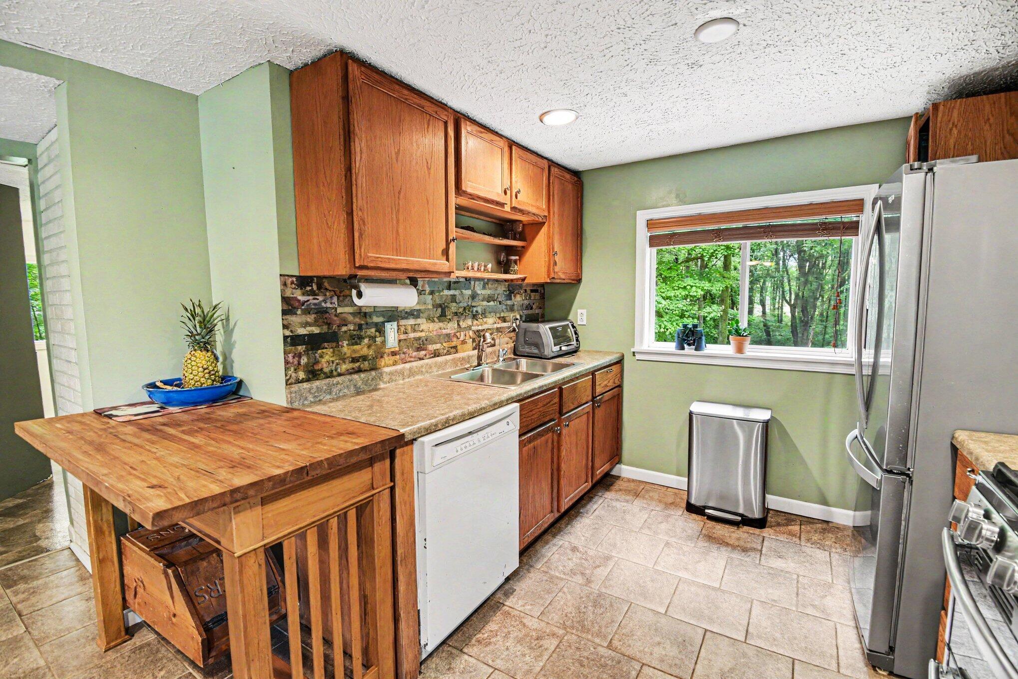4477 104th Avenue Allegan MI 49010