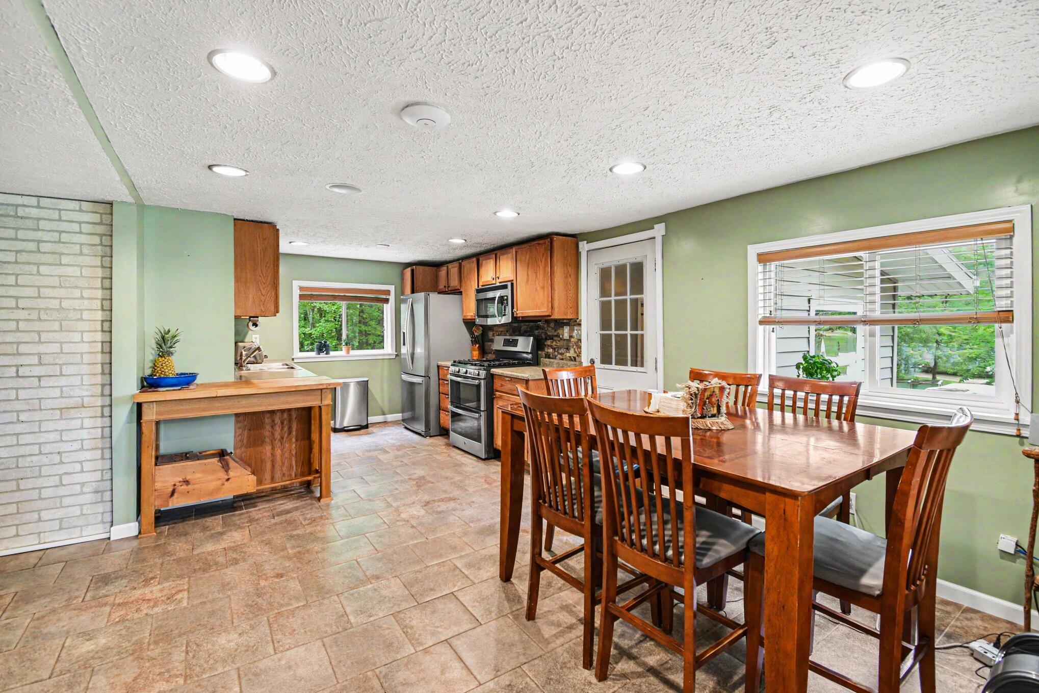 4477 104th Avenue Allegan MI 49010