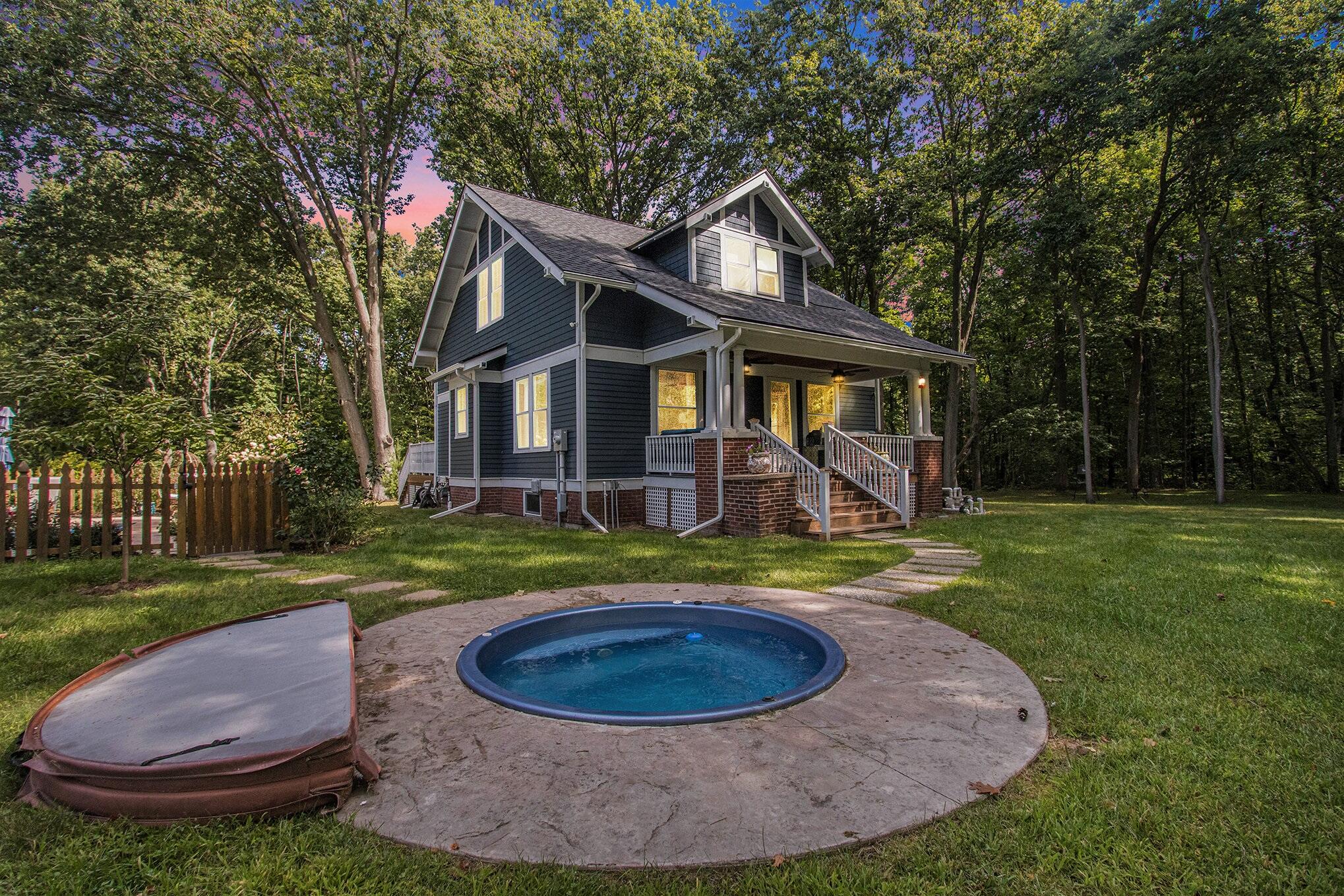 South Haven MI, 76649 11TH Avenue