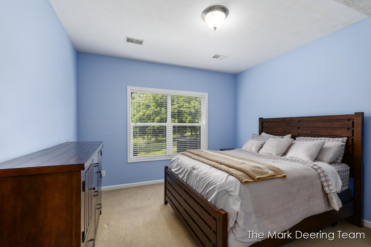 3127 Royal Hannah Drive NE Rockford MI 49341