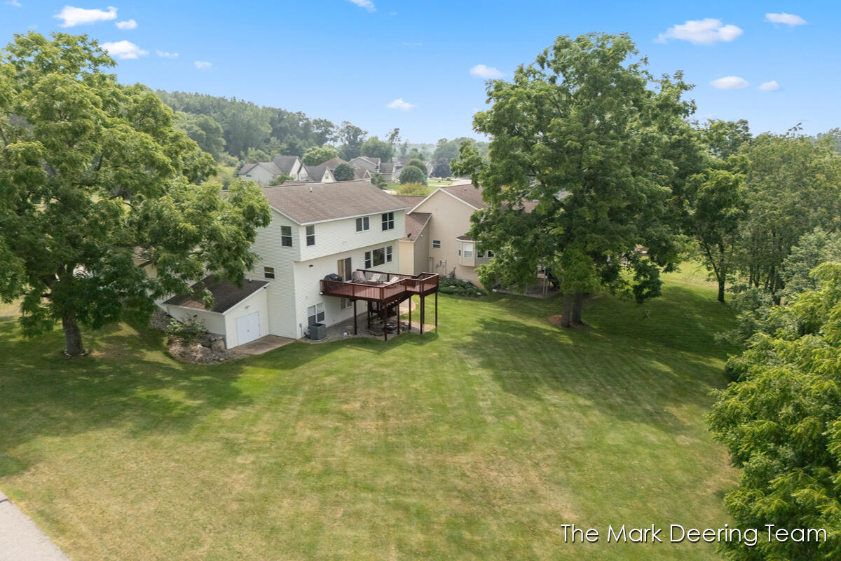 3127 Royal Hannah Drive NE Rockford MI 49341