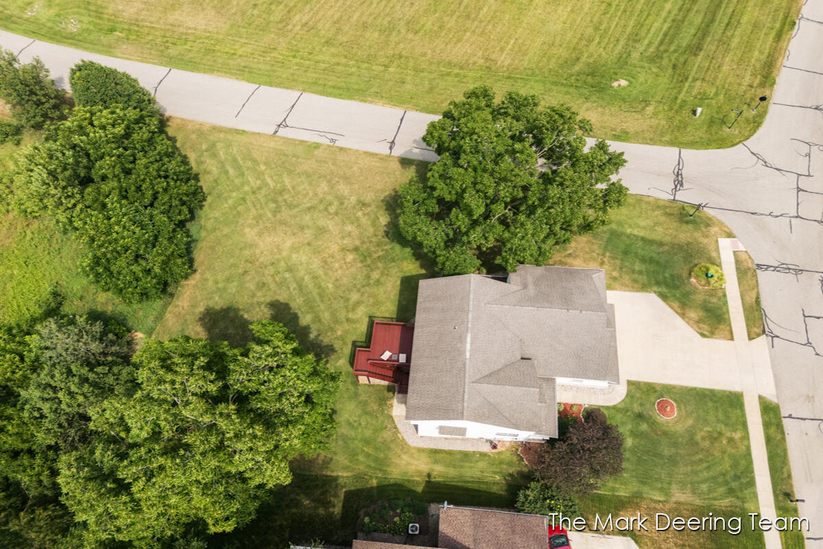 3127 Royal Hannah Drive NE Rockford MI 49341