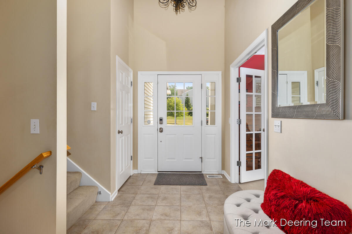 3127 Royal Hannah Drive NE Rockford MI 49341