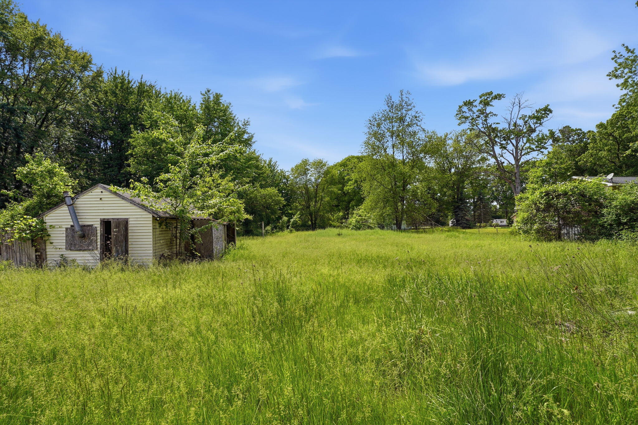 1525 S Dangl Road Muskegon MI 49442