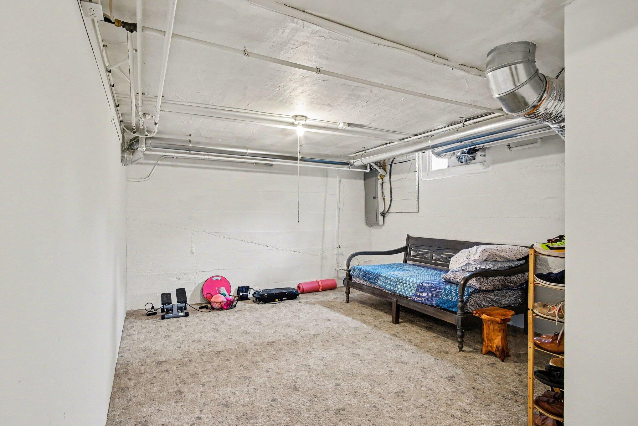 1154 E Chippewa Drive SE Grand Rapids MI 49506
