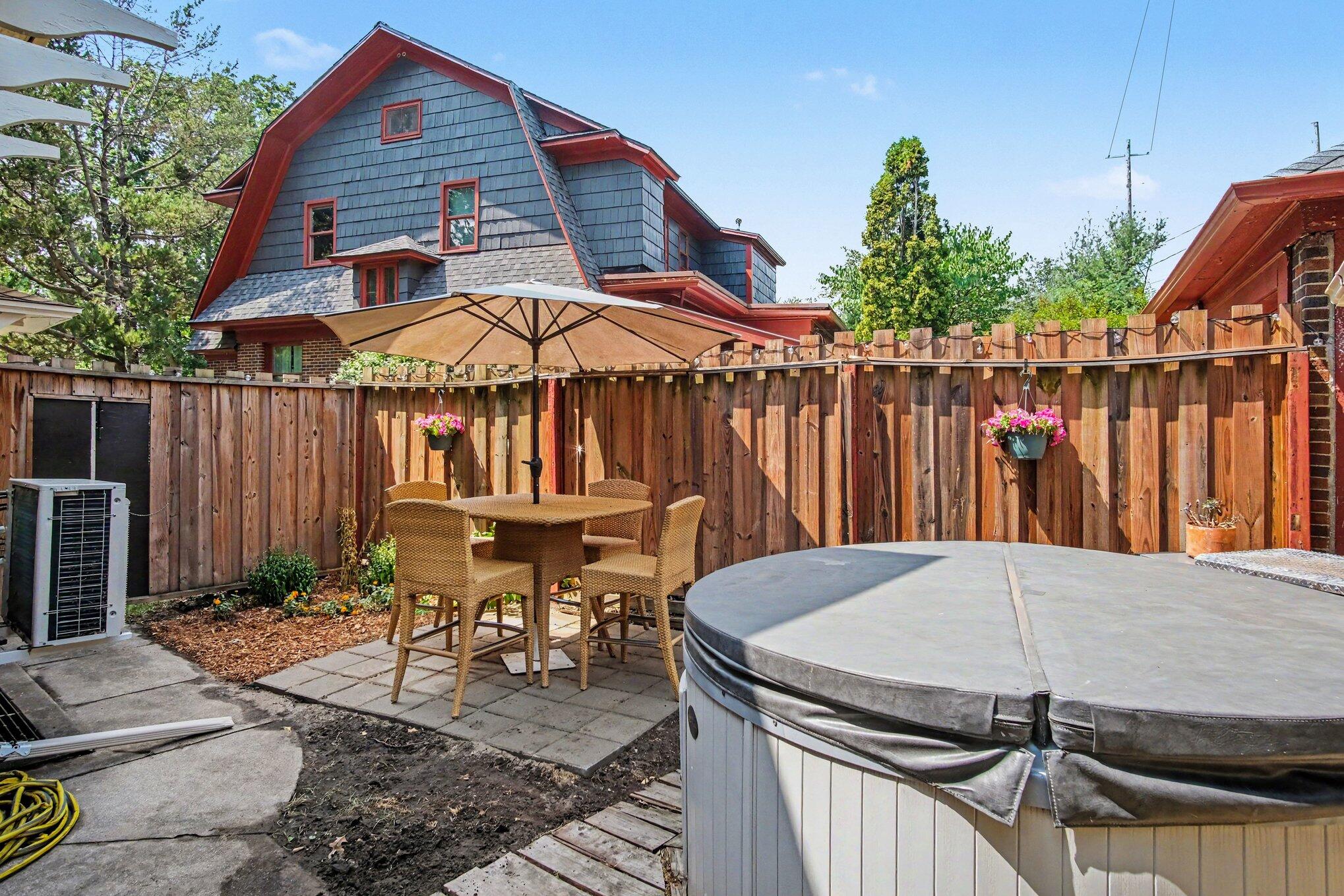 1154 E Chippewa Drive SE Grand Rapids MI 49506