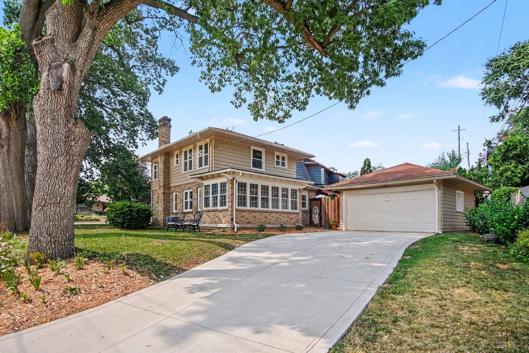 1154 E Chippewa Drive SE Grand Rapids MI 49506
