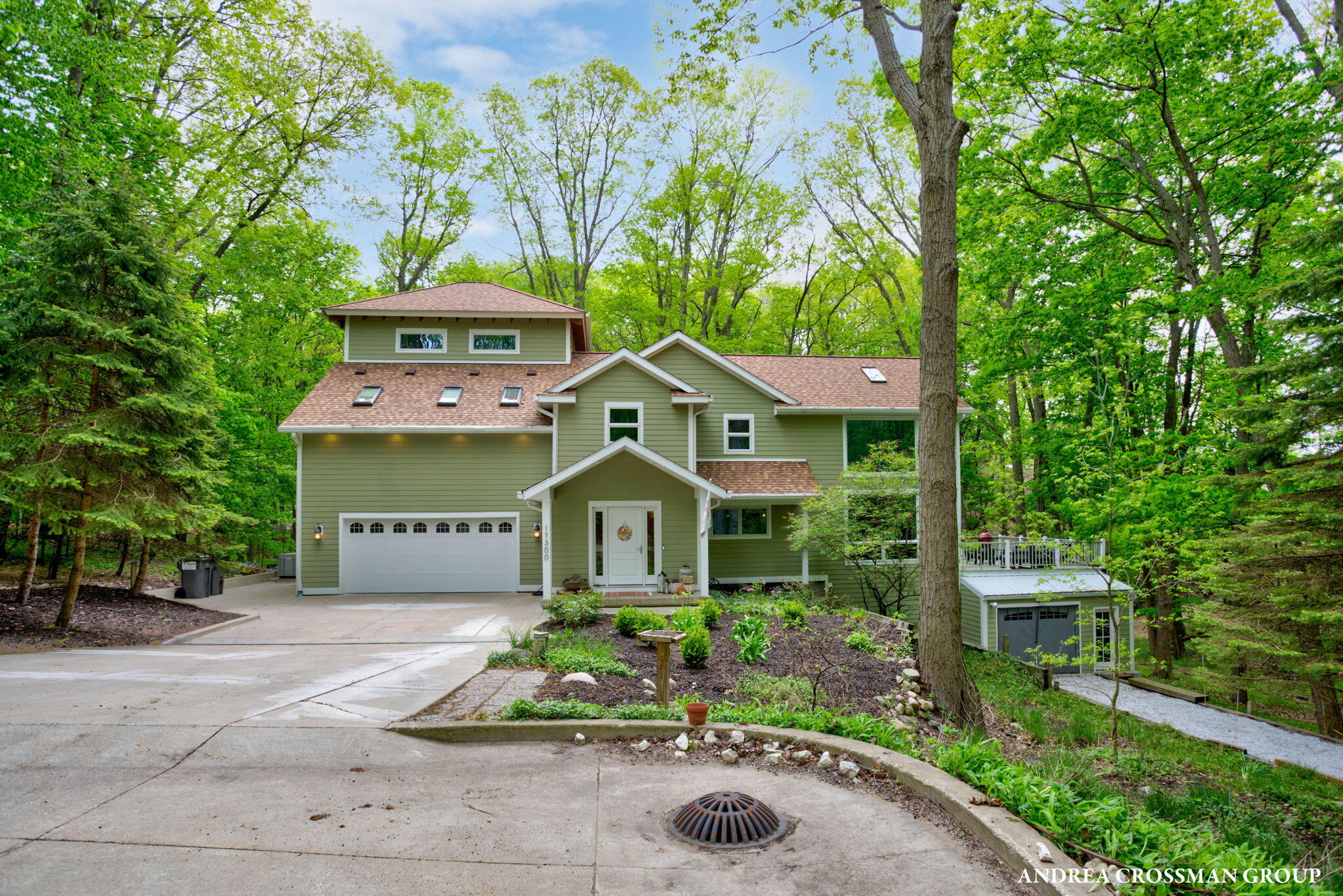 17300 Trillium Ridge West Olive MI 49460
