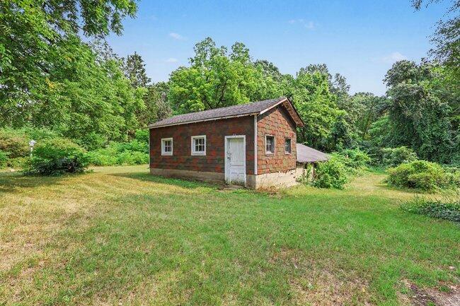 937 W Giles Road Muskegon MI 49445
