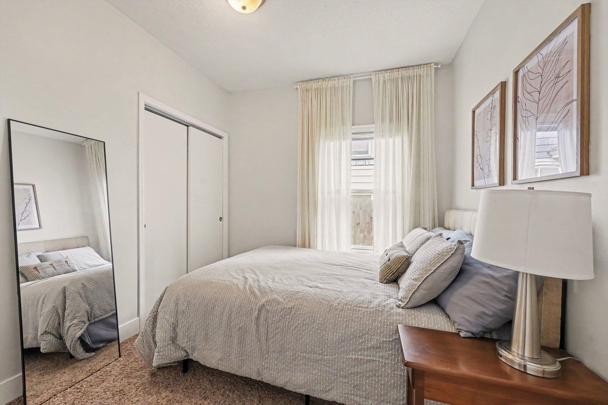 1355 Valley NW Grand Rapids MI 49504