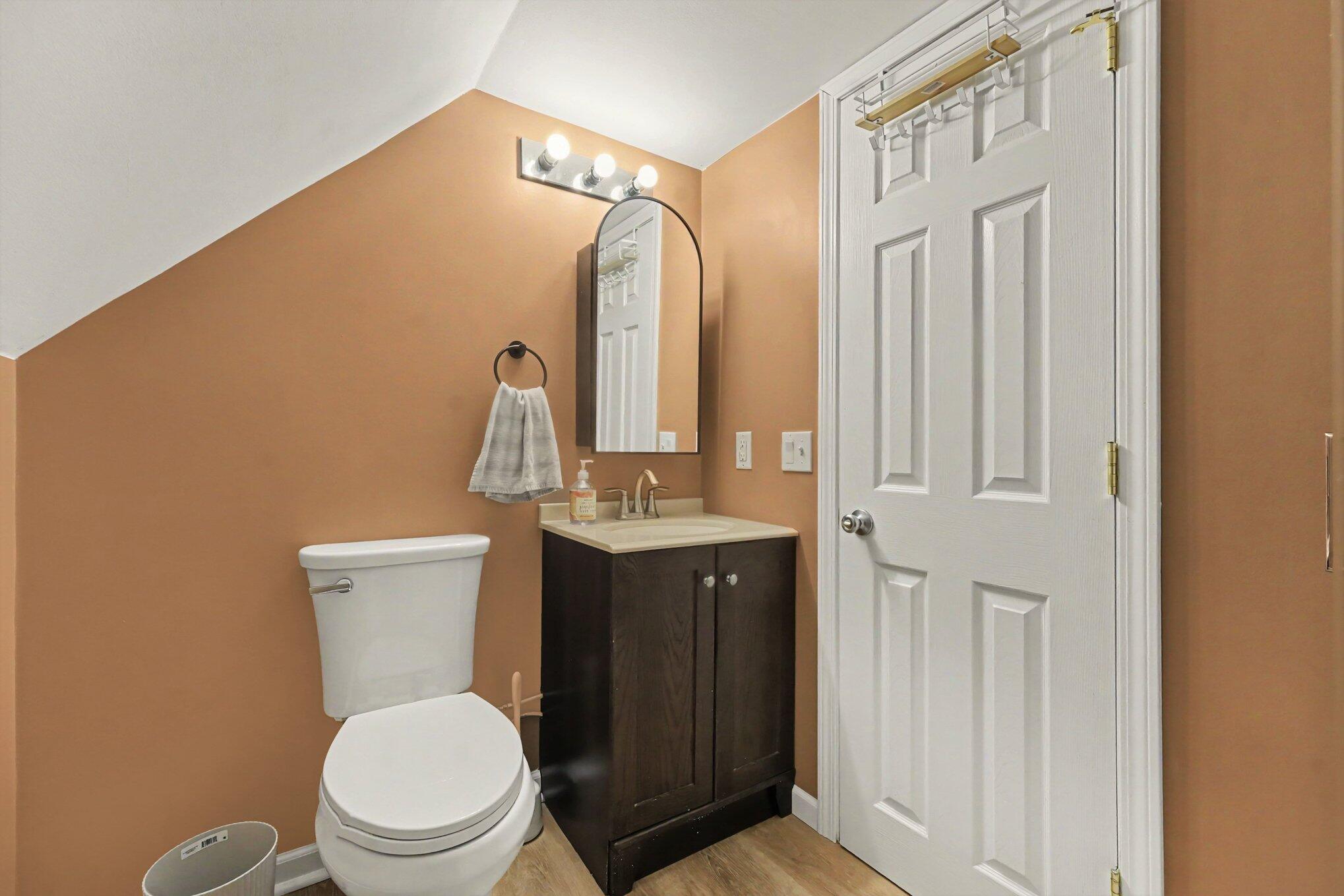 1355 Valley NW Grand Rapids MI 49504