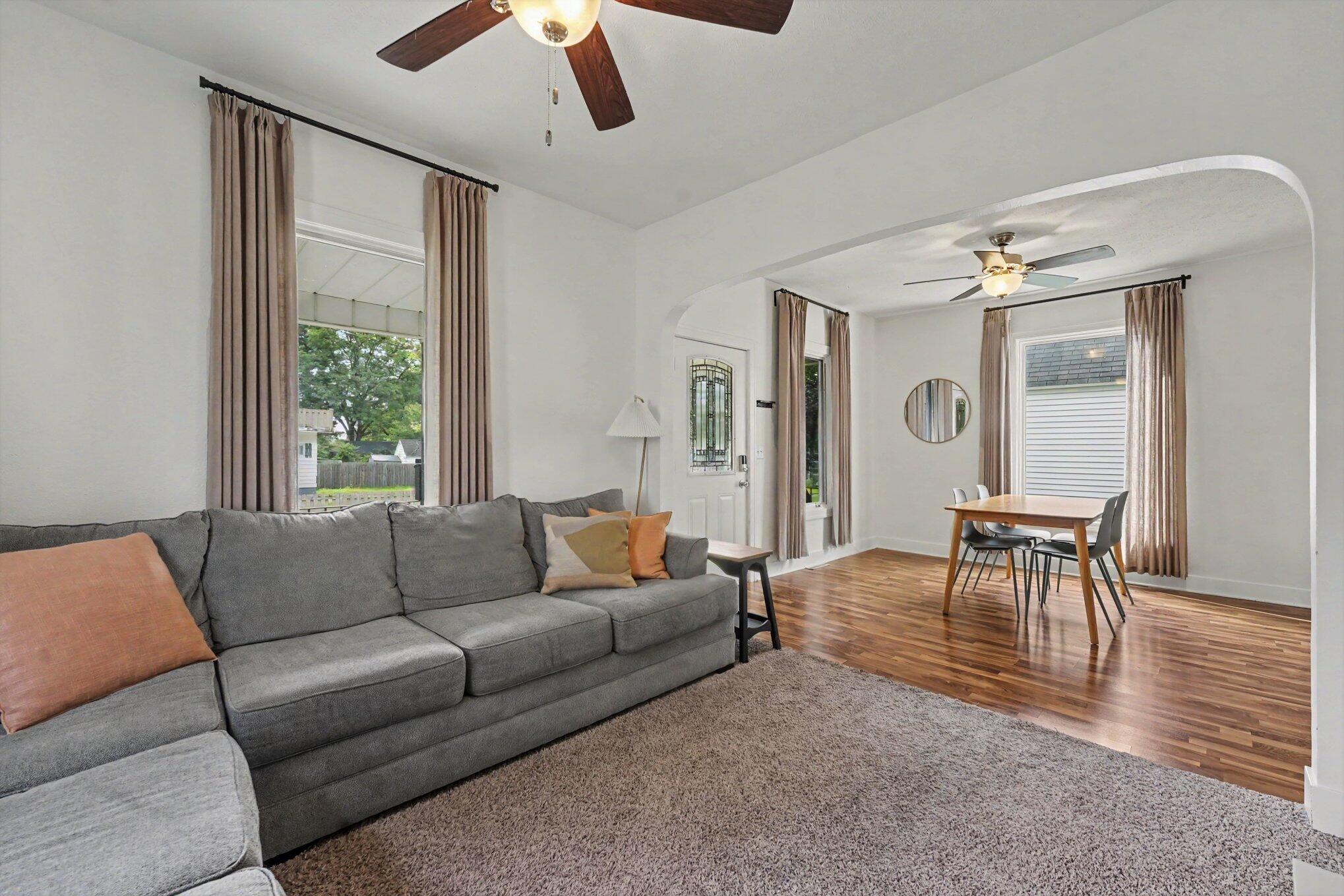 1355 Valley NW Grand Rapids MI 49504