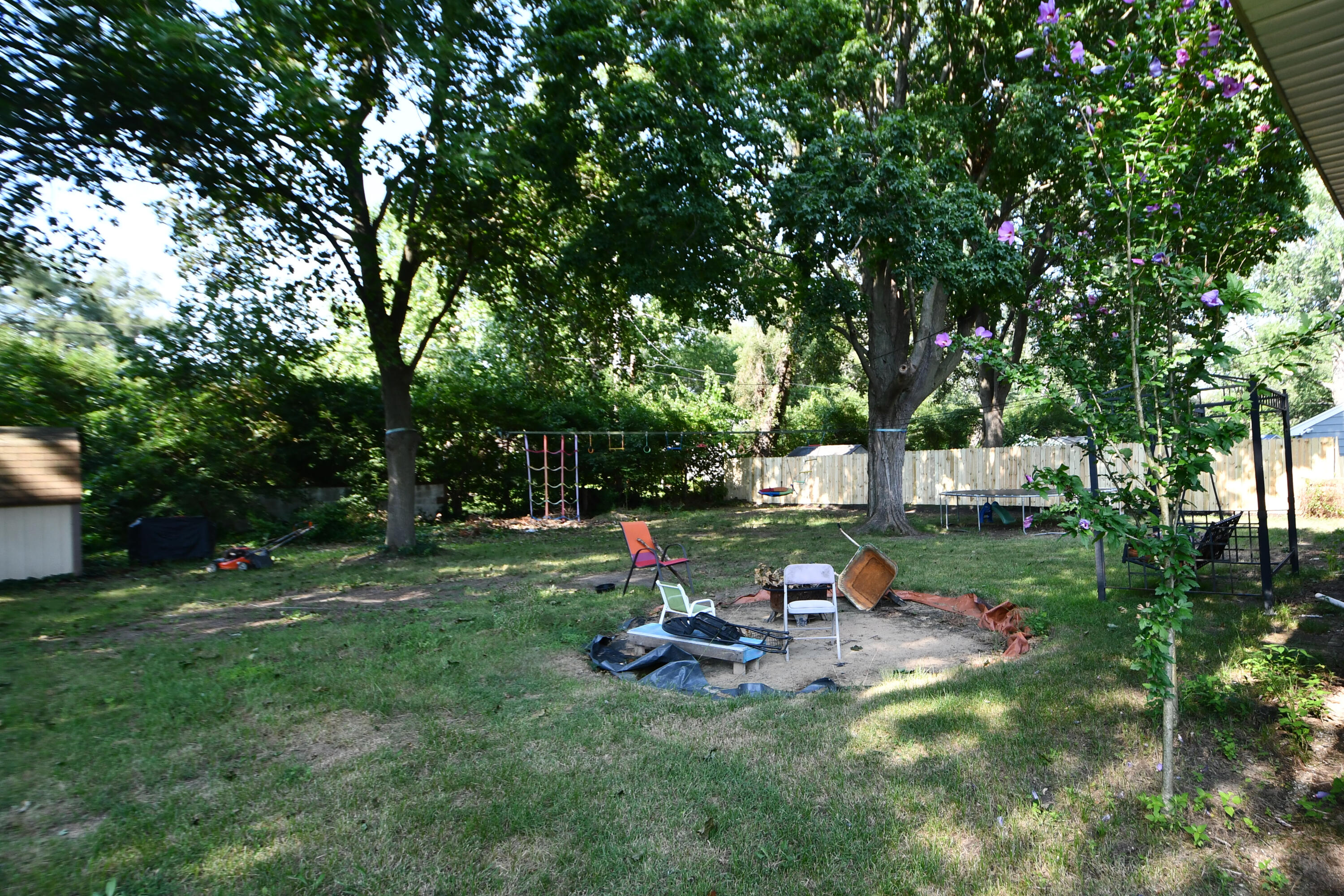 233 Hunter Drive Benton Harbor MI 49022
